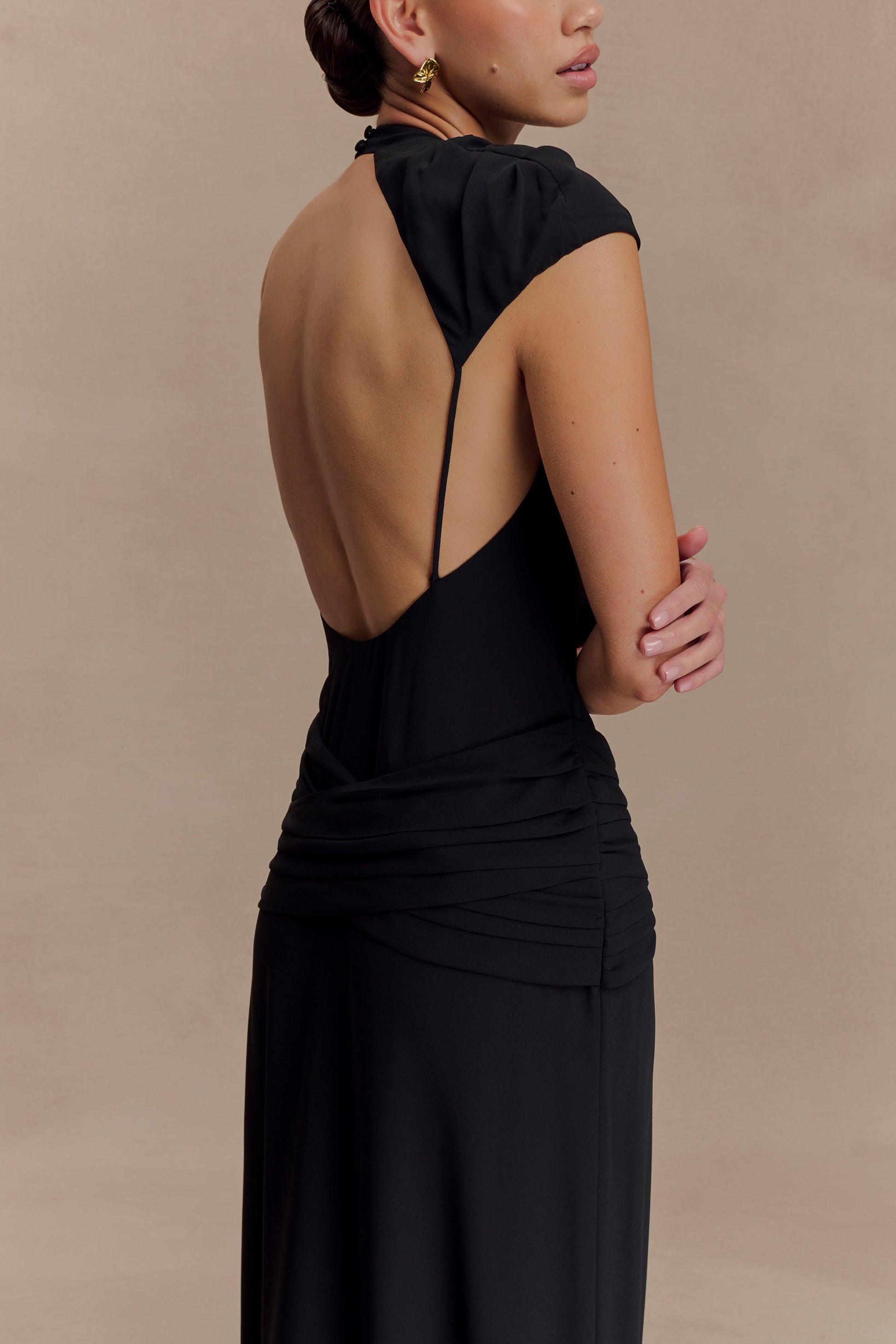 Analia Chiffon Maxi Dress - Black | MESHKI US Analia Chiffon Maxi Dress - Black | MESHKI US