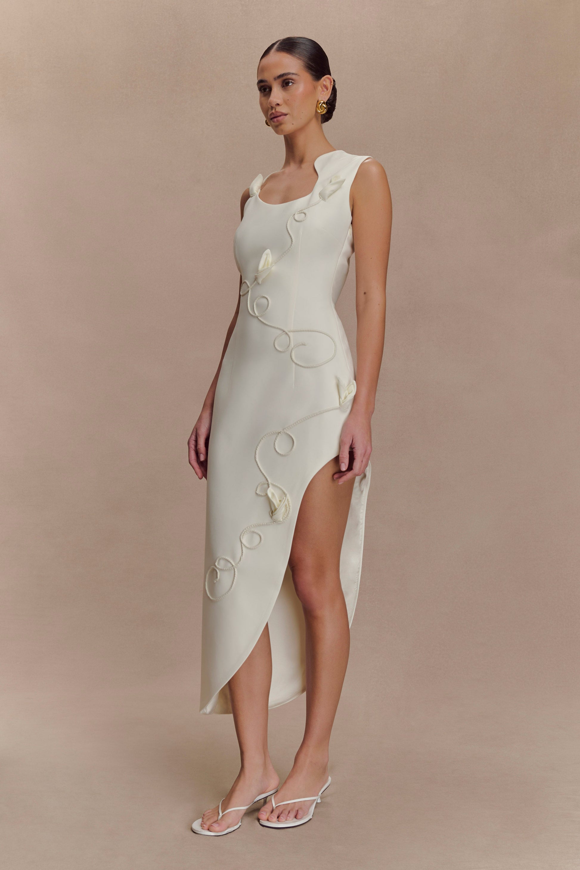 Virginia Suiting Embroidered Midi Dress / White | MESHKI | M Virginia Suiting Embroidered Midi Dress / White | MESHKI | M
