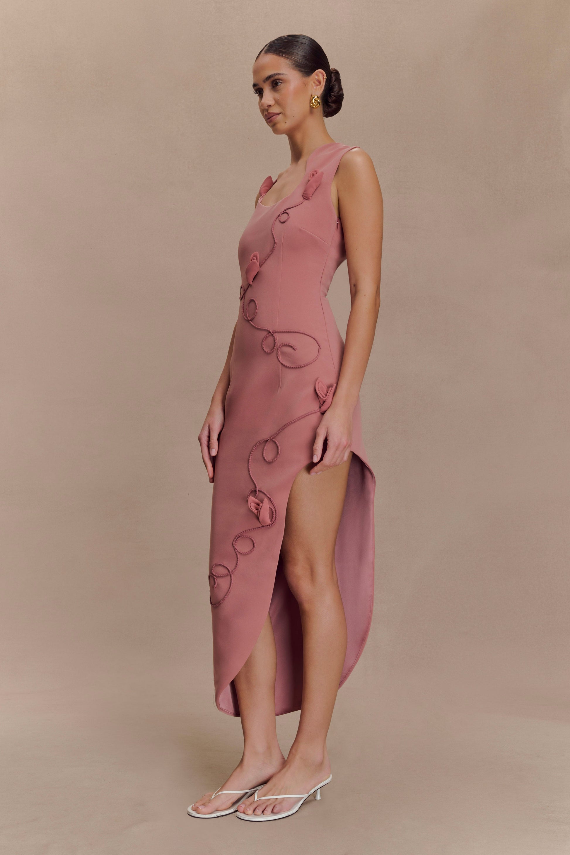 Virginia Suiting Embroidered Midi Dress / Burnt Rose | MESHKI | XXS Virginia Suiting Embroidered Midi Dress / Burnt Rose | MESHKI | XXS