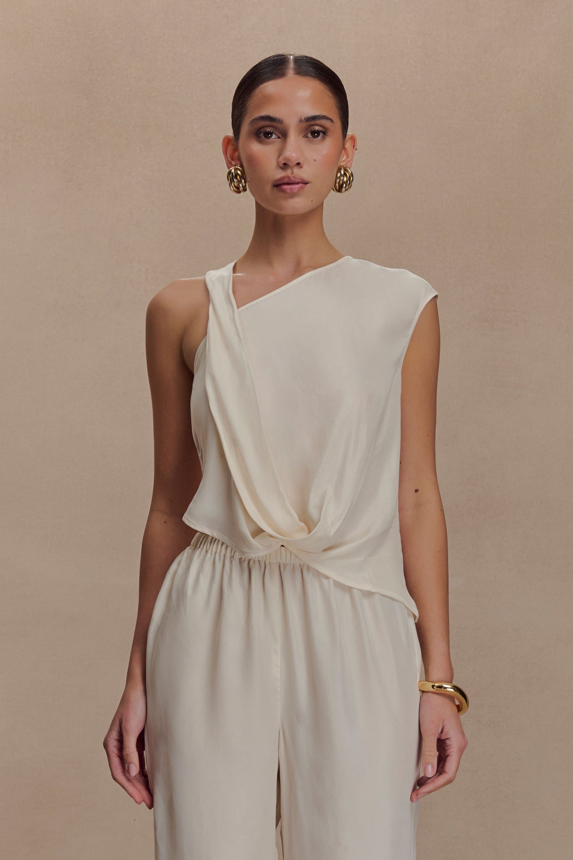 Violeta Asymmetric Top / Ivory | MESHKI | S Violeta Asymmetric Top / Ivory | MESHKI | S