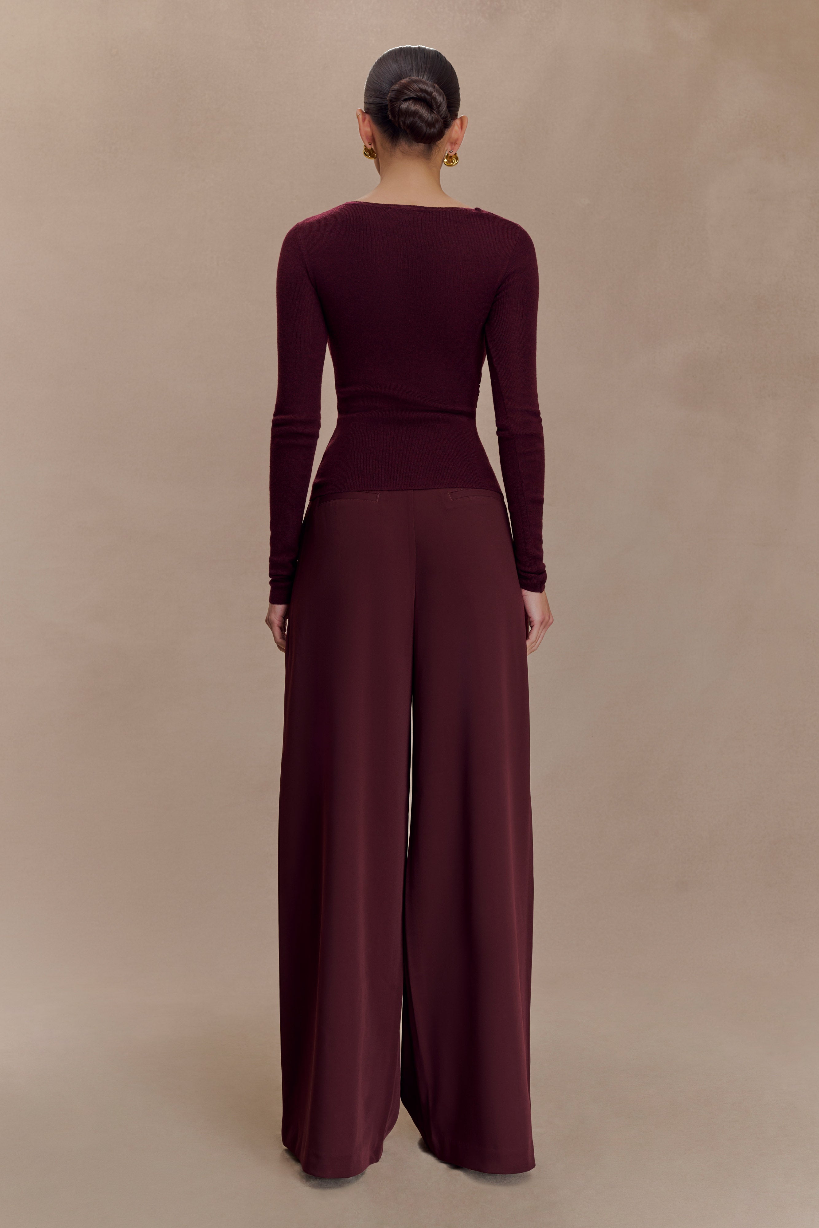Culver Draped Twist Knit Top - Wine | MESHKI US