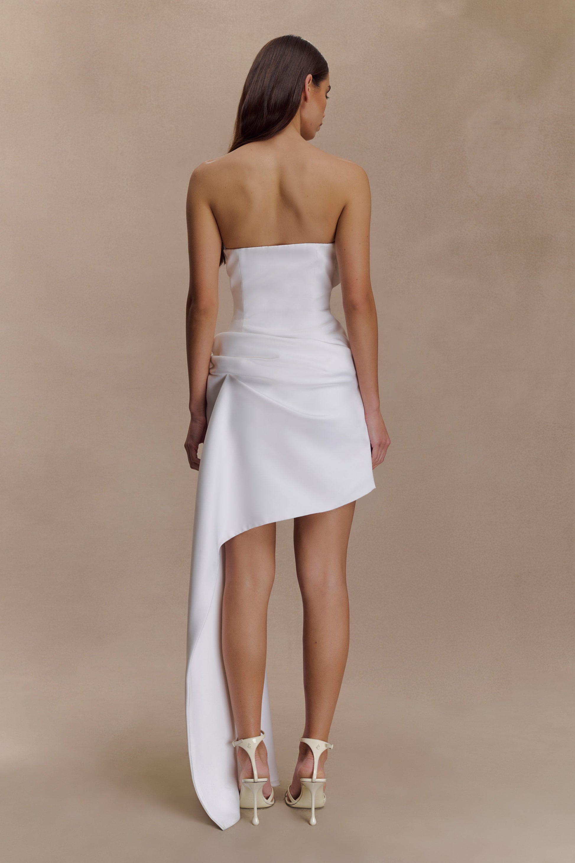 Evianna Strapless Gathered Mini Dress / White | MESHKI Evianna Strapless Gathered Mini Dress / White | MESHKI
