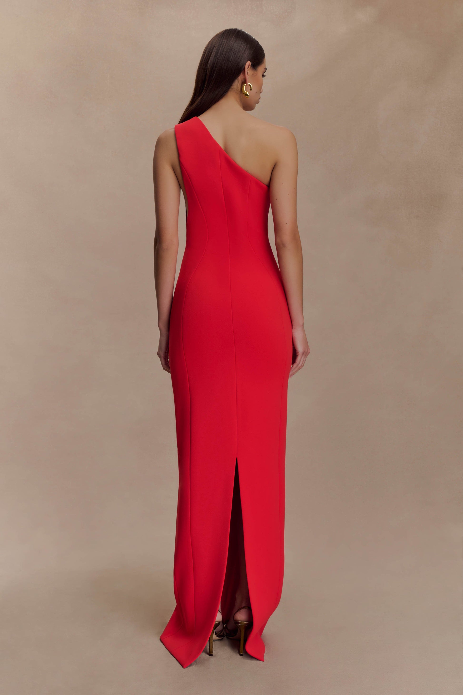 one shoulder red dress Milena One Shoulder Crepe Maxi Dress / Red | MESHKI