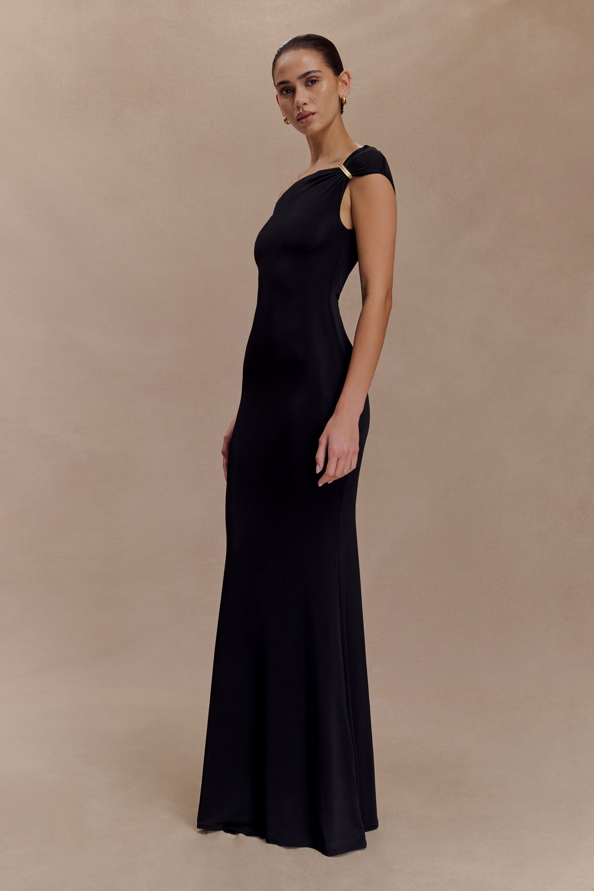 Kinsley Slinky Maxi Dress With Hardware / Black | MESHKI