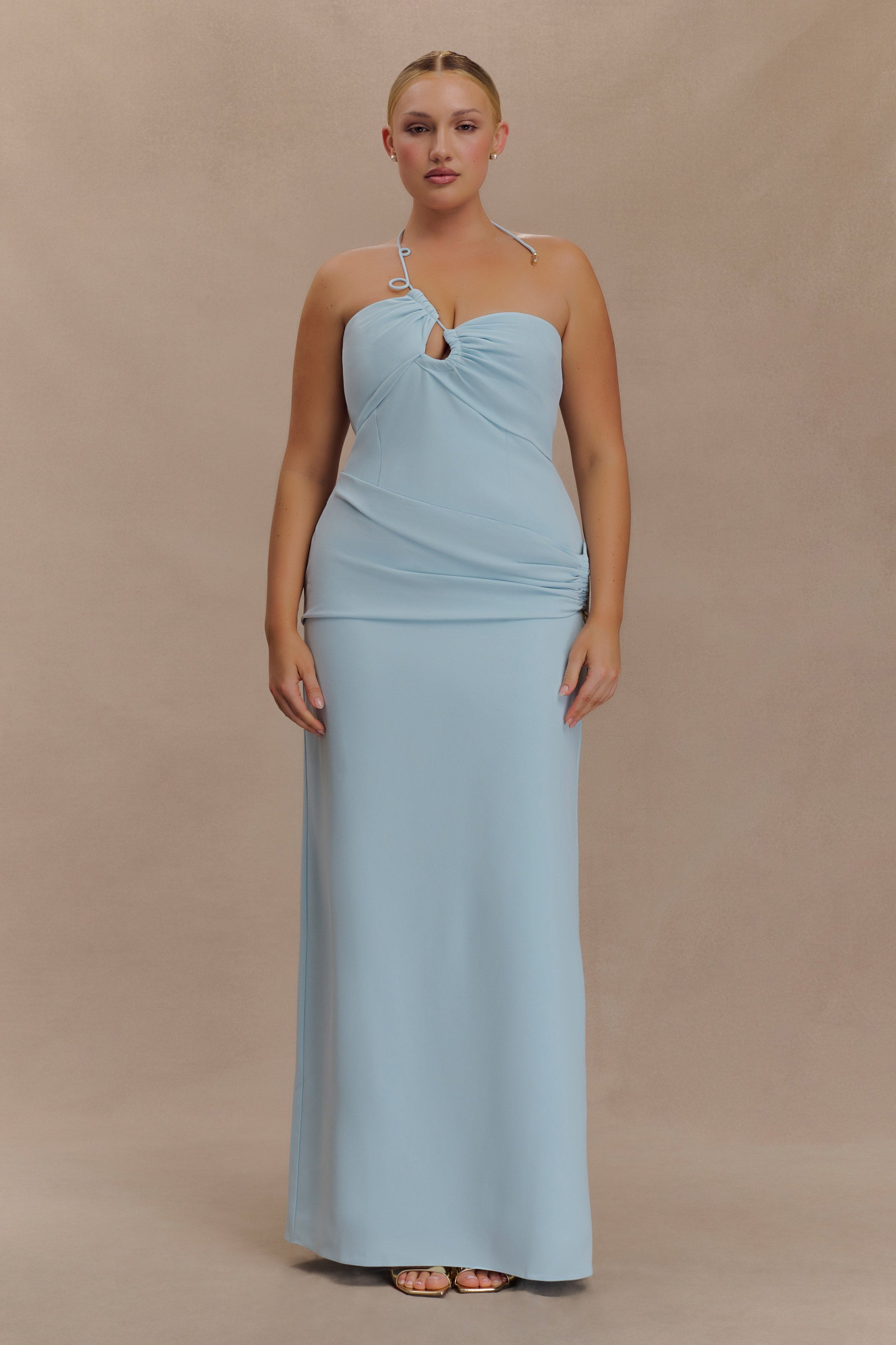 lalia satin maxi dress Introducing the Misha Lilia Satin Maxi Dress This satin dress screams timeless and comes with a long sash designed to drape around the neck. Can be worn without as-well. Size XS Hire