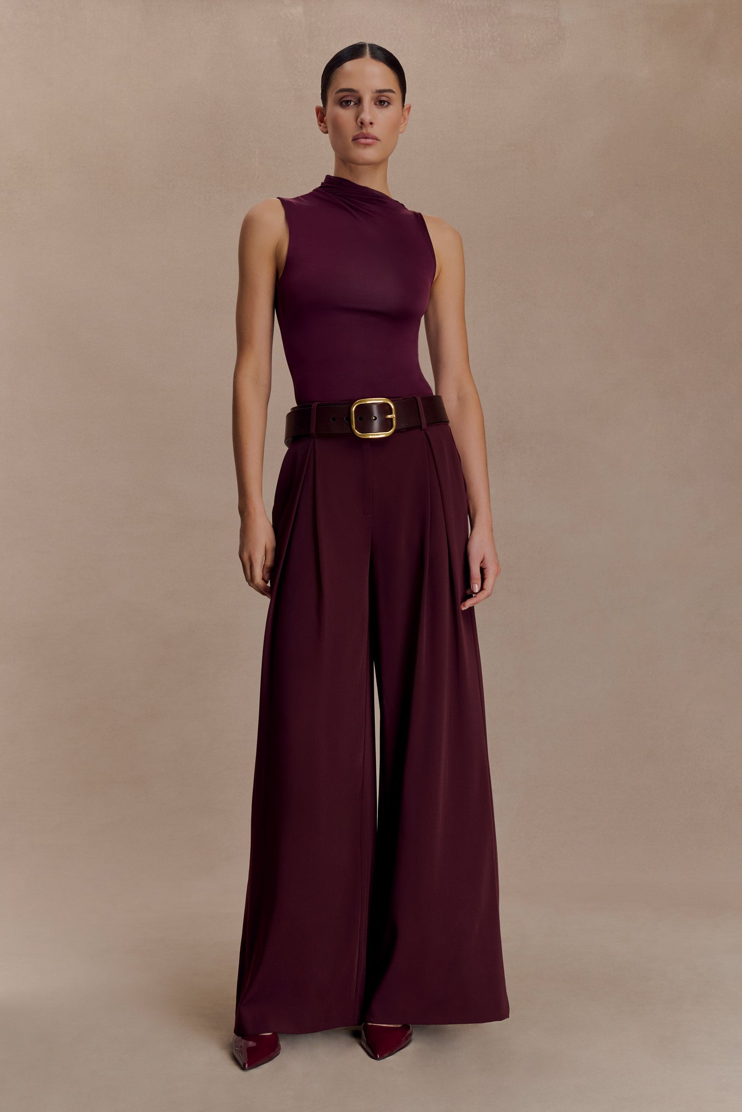 Hadleigh Sleeveless Slinky Top - Burgundy