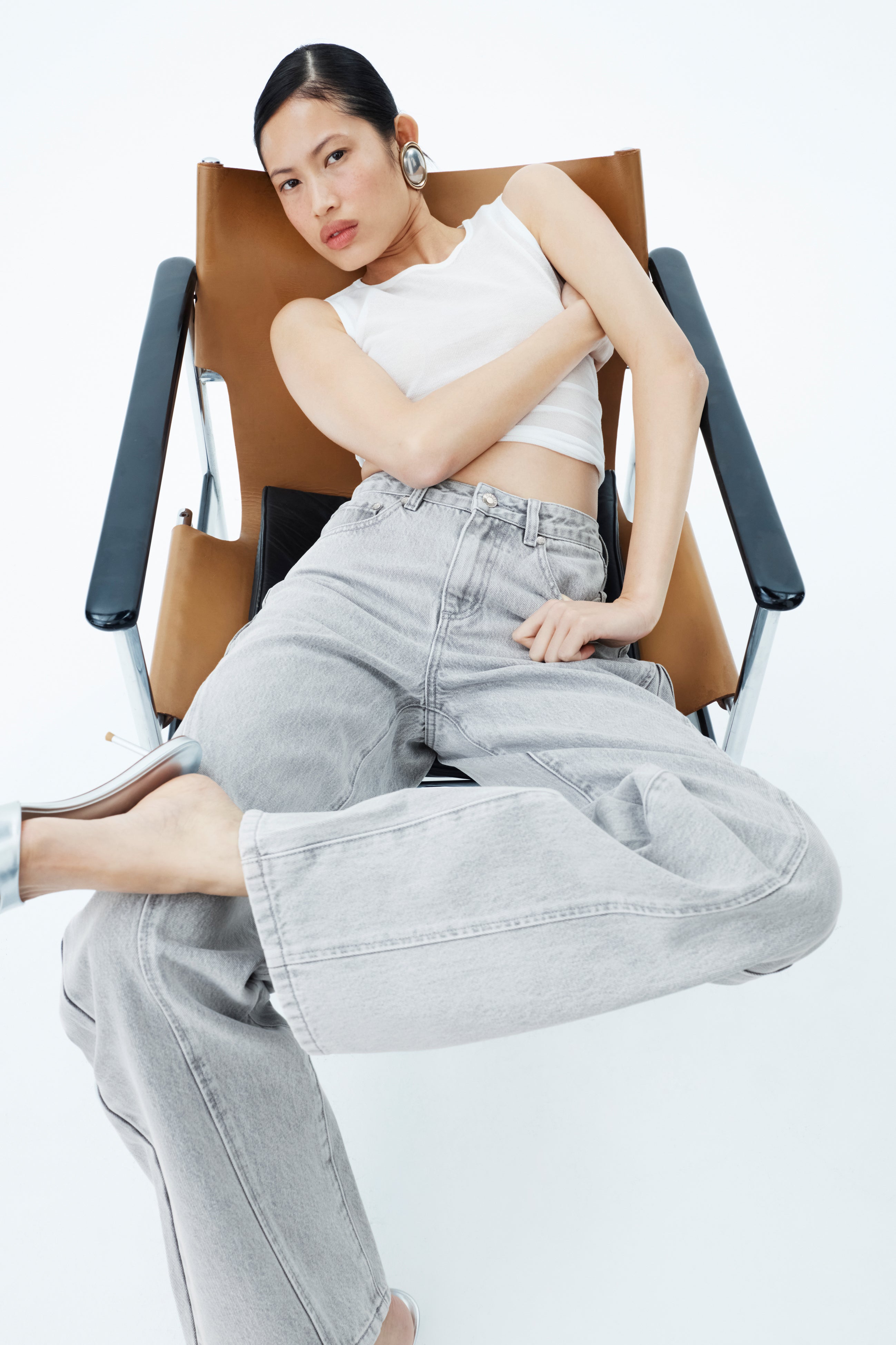 Georgette Mid Rise Paneled Denim Jeans - Grey | MESHKI US
