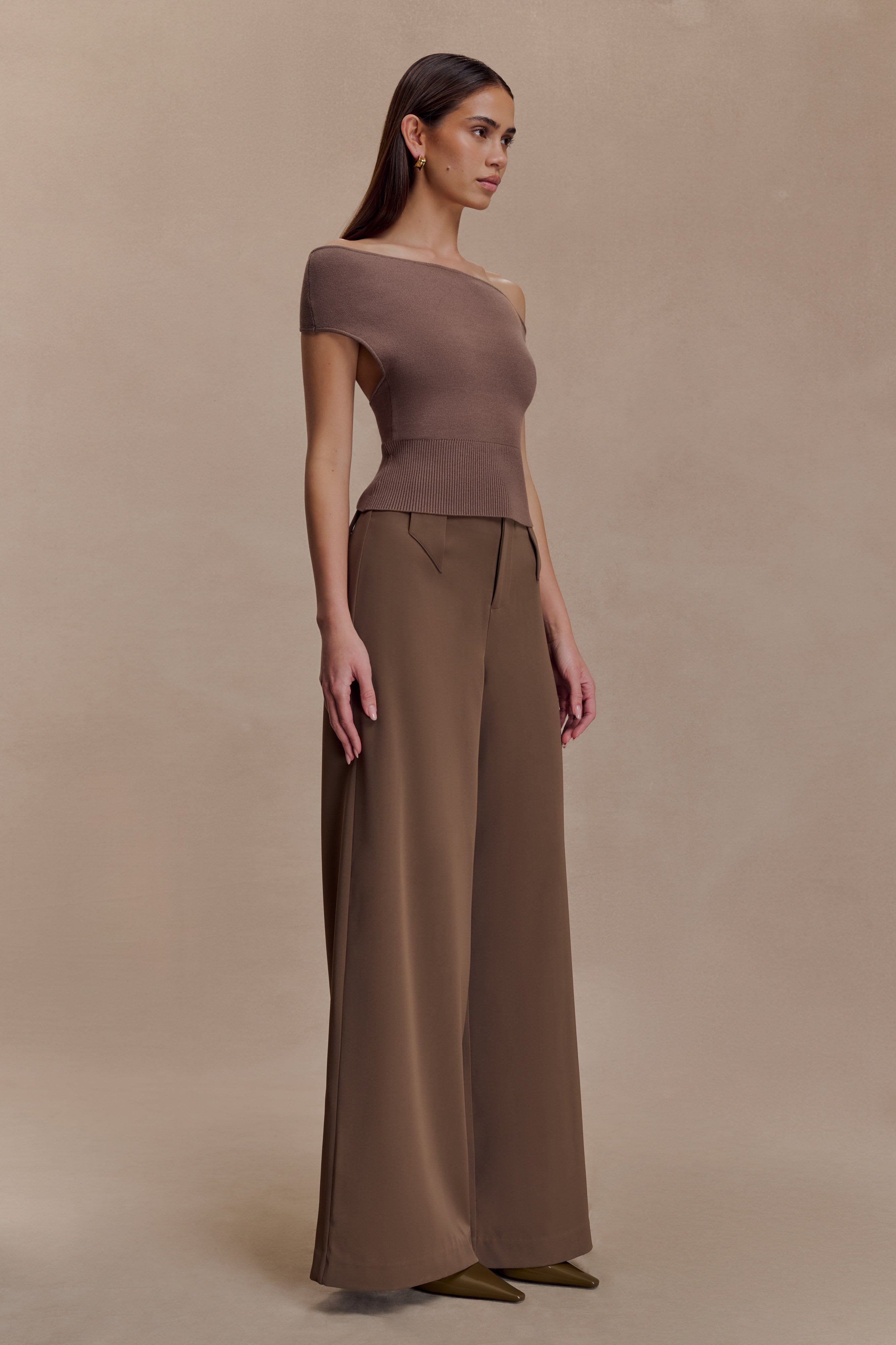 Carley Off Shoulder Knit Top - Cacao Brown | MESHKI US
