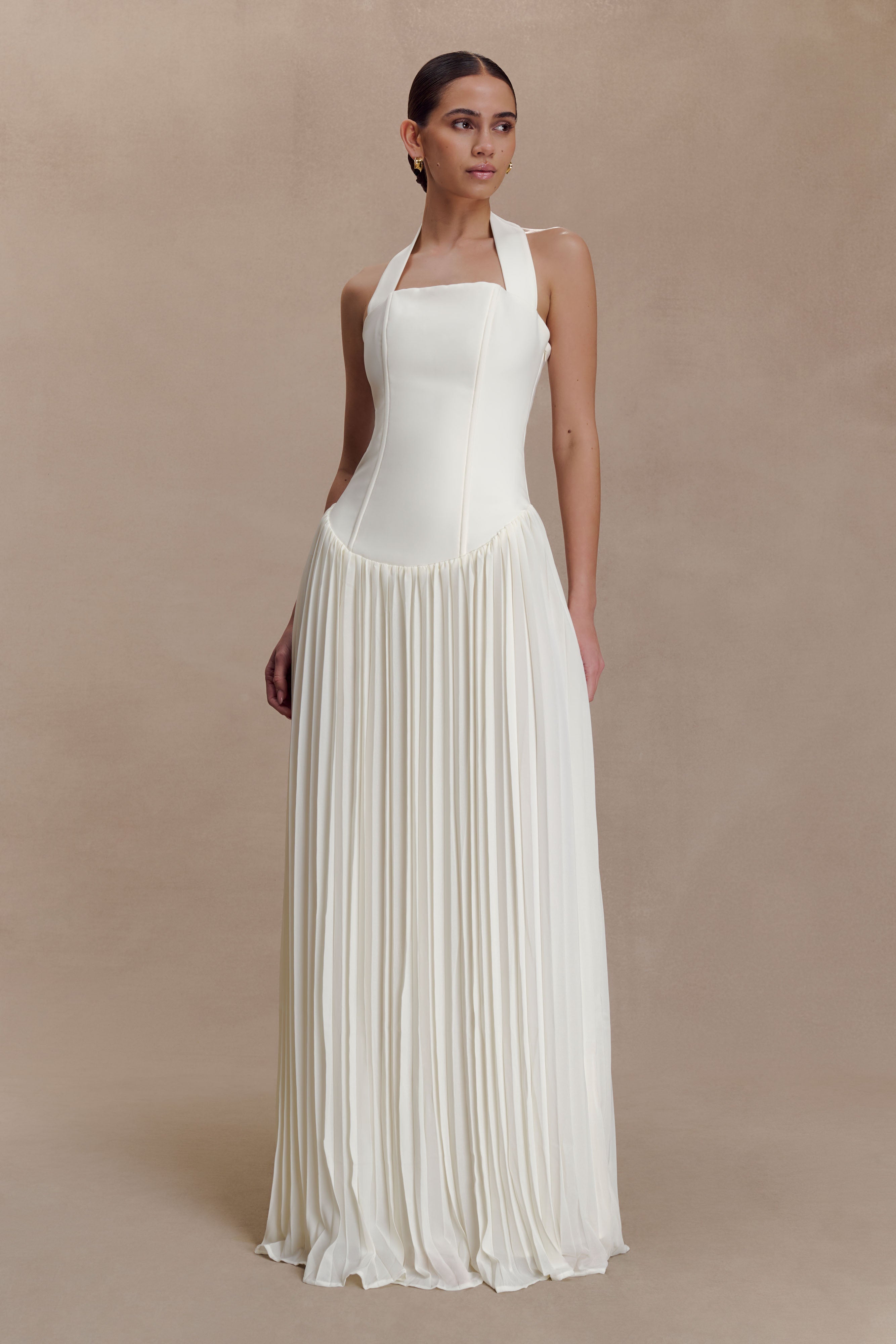 新品　maisoncelon pleated halter maxi dress pleated halter maxi dress – célon