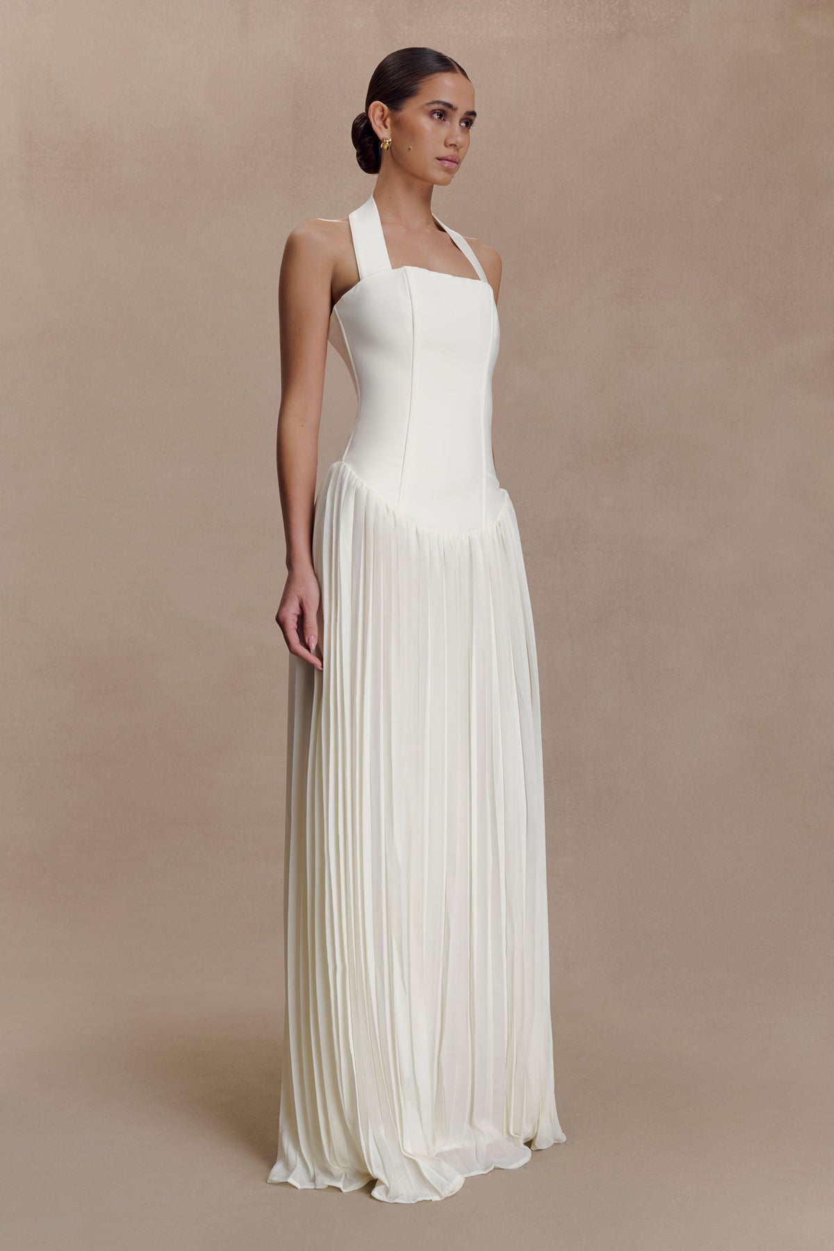 Stacie Pleated Halter Maxi Dress / Ivory | MESHKI