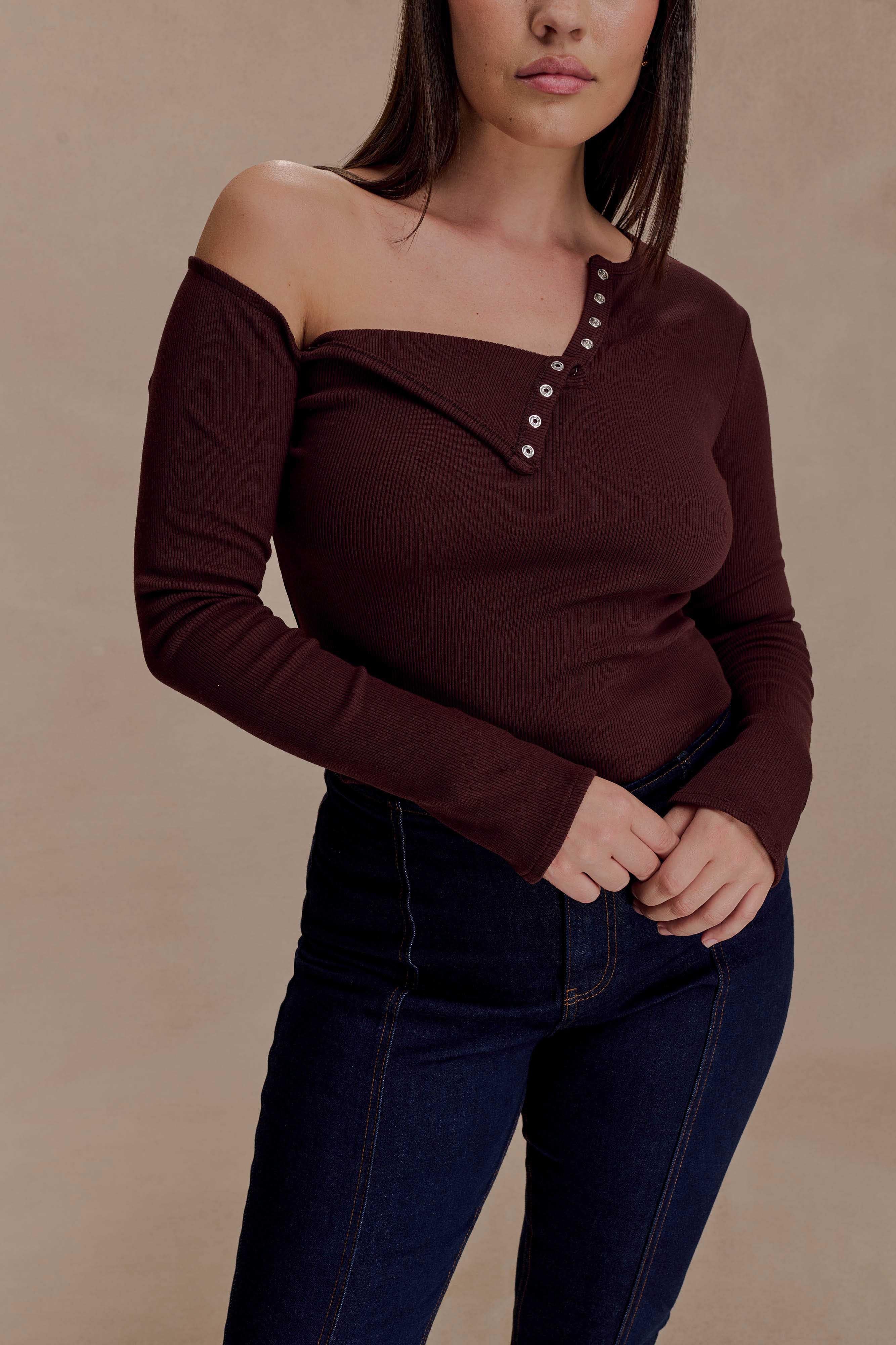 Maelle Off Shoulder Long Sleeve Top - Deep Chocolate | MESHKI US