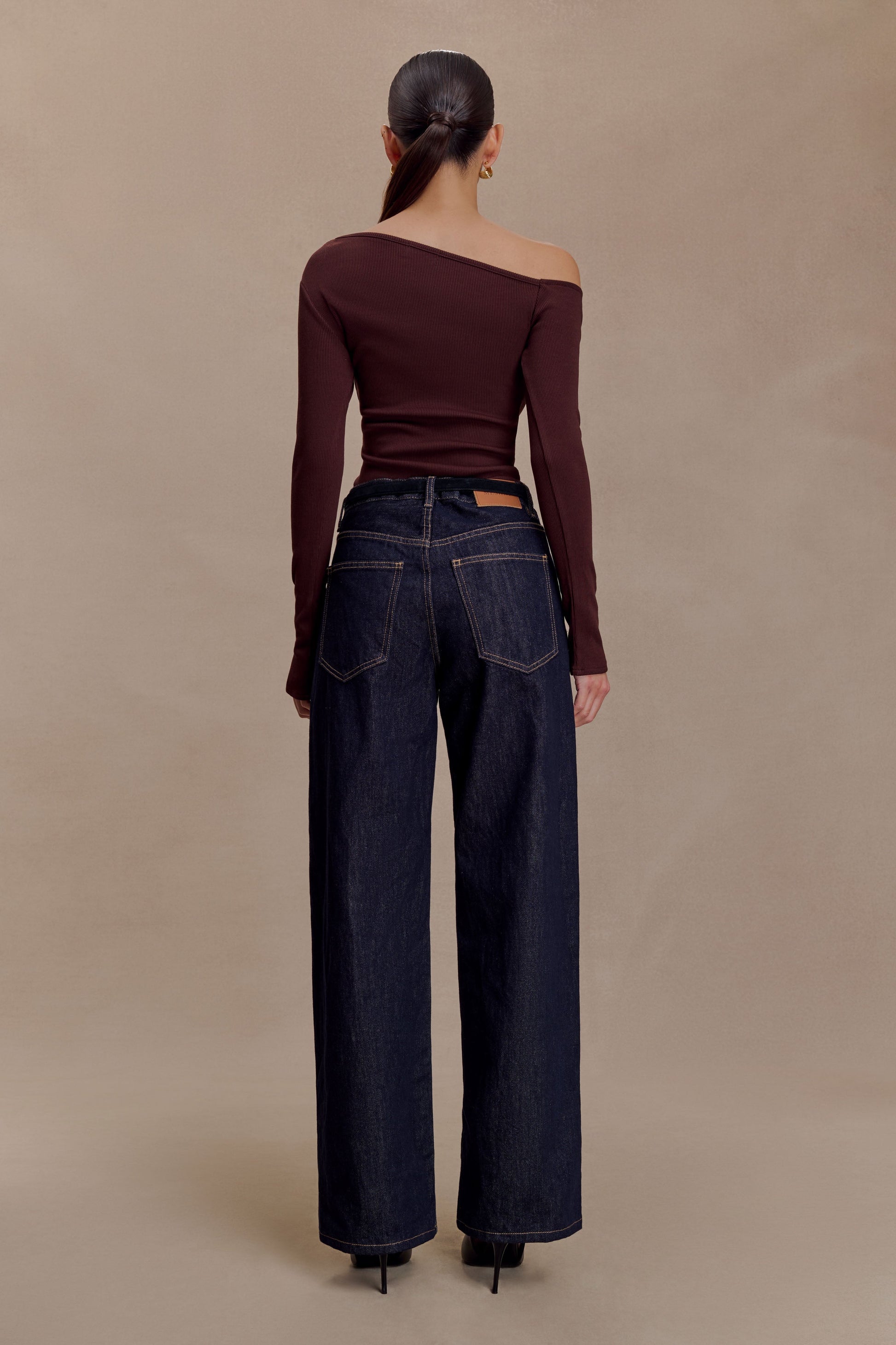 Maelle Off Shoulder Long Sleeve Top - Deep Chocolate #4