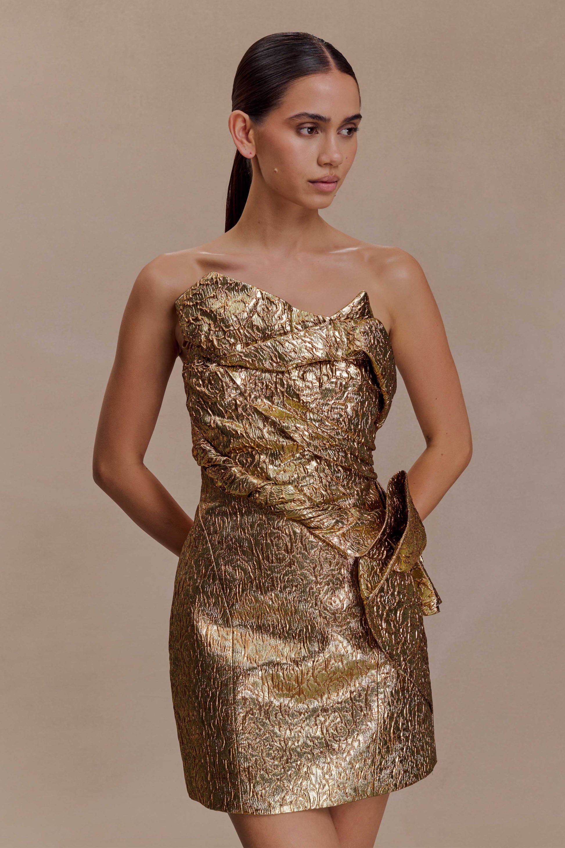 Sadie Structured Mini Dress / Gold | MESHKI