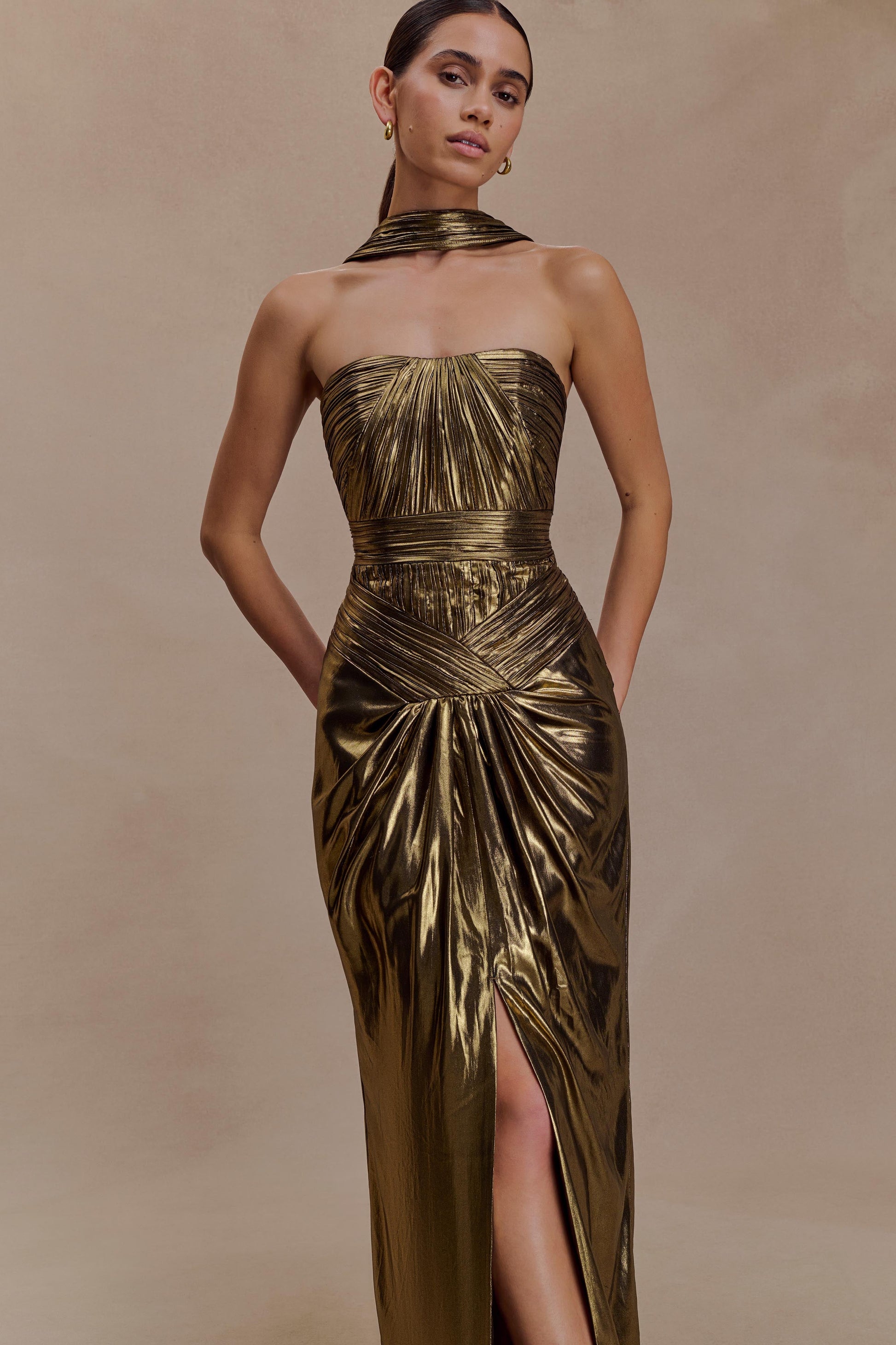 Clemence Plisse Maxi Dress / Gold | MESHKI