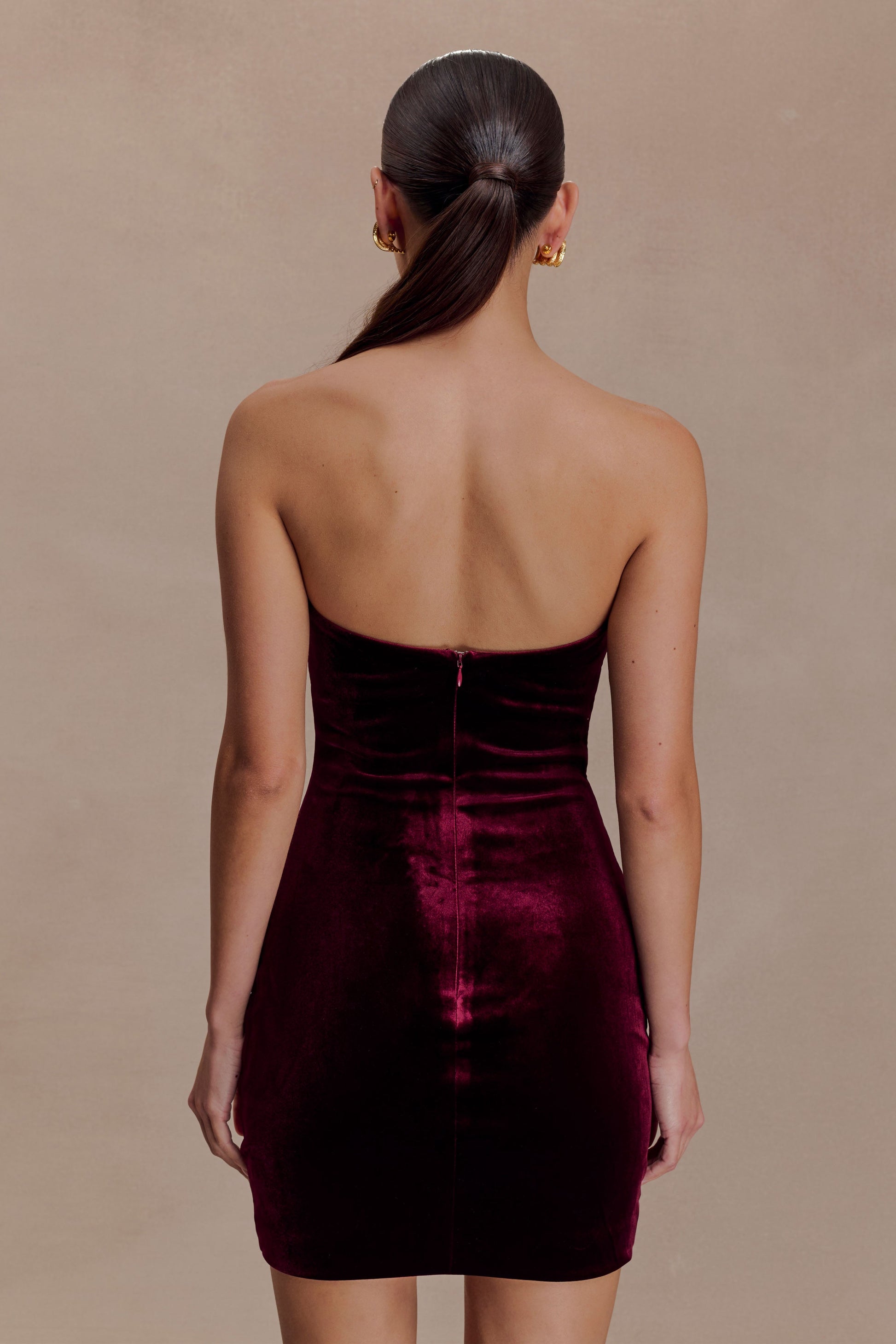 Paulina Velvet Strapless Mini Dress / Wine | MESHKI | M Paulina Velvet Strapless Mini Dress / Wine | MESHKI | M