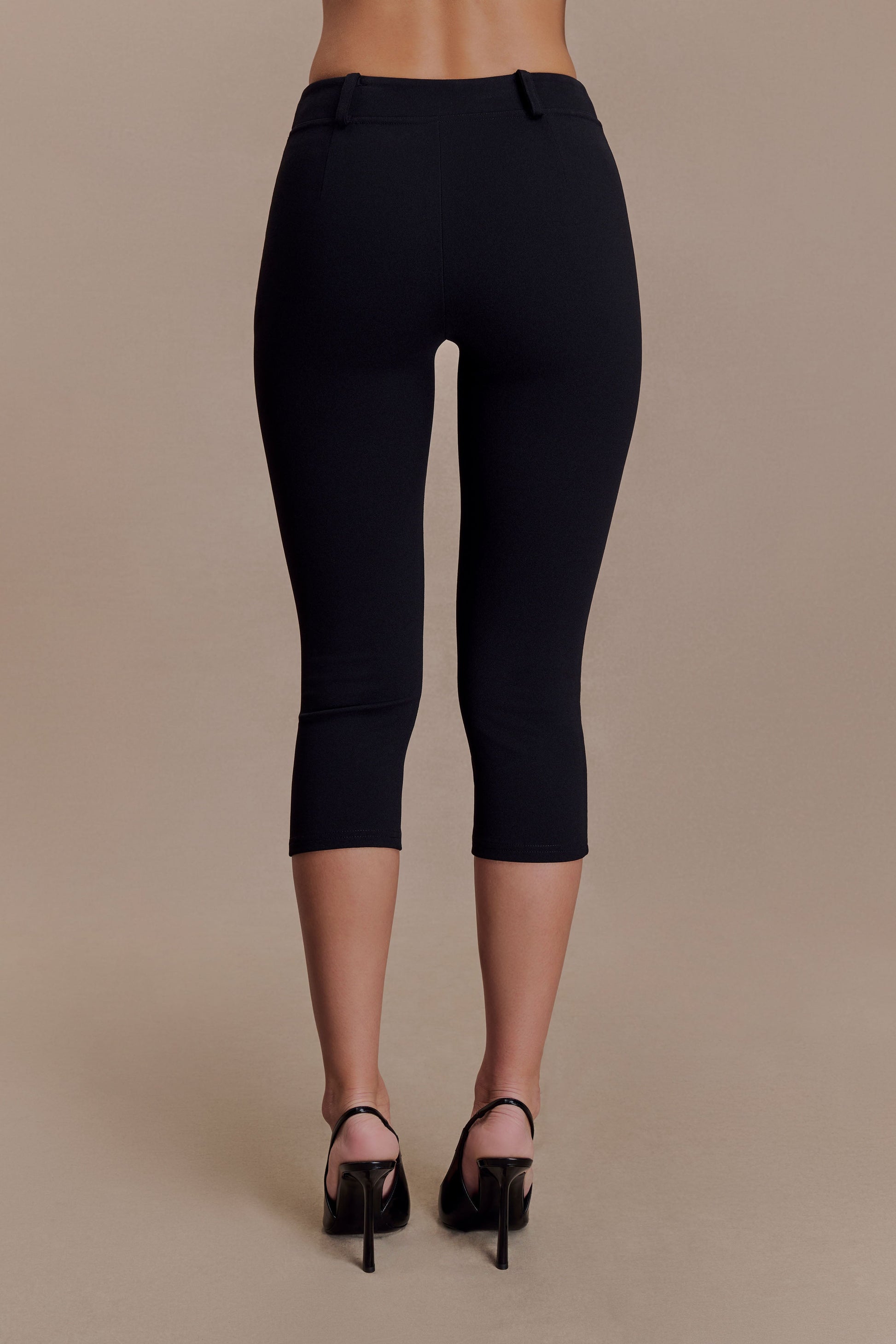 Blanca Stretch Crepe Capri Pants - Black | MESHKI US Blanca Stretch Crepe Capri Pants - Black | MESHKI US