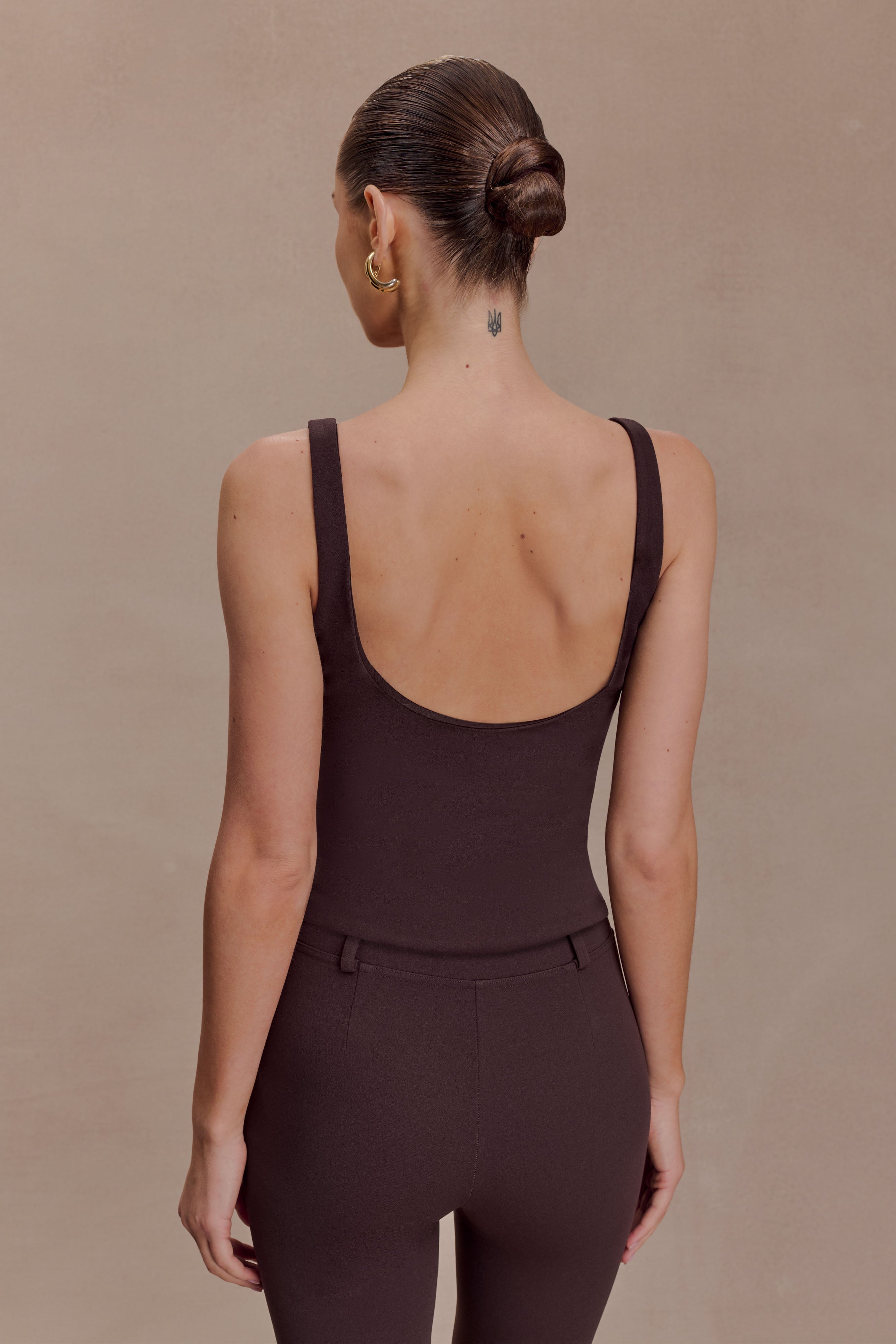 Blanca Stretch Crepe Cami Top - Chocolate | MESHKI US
