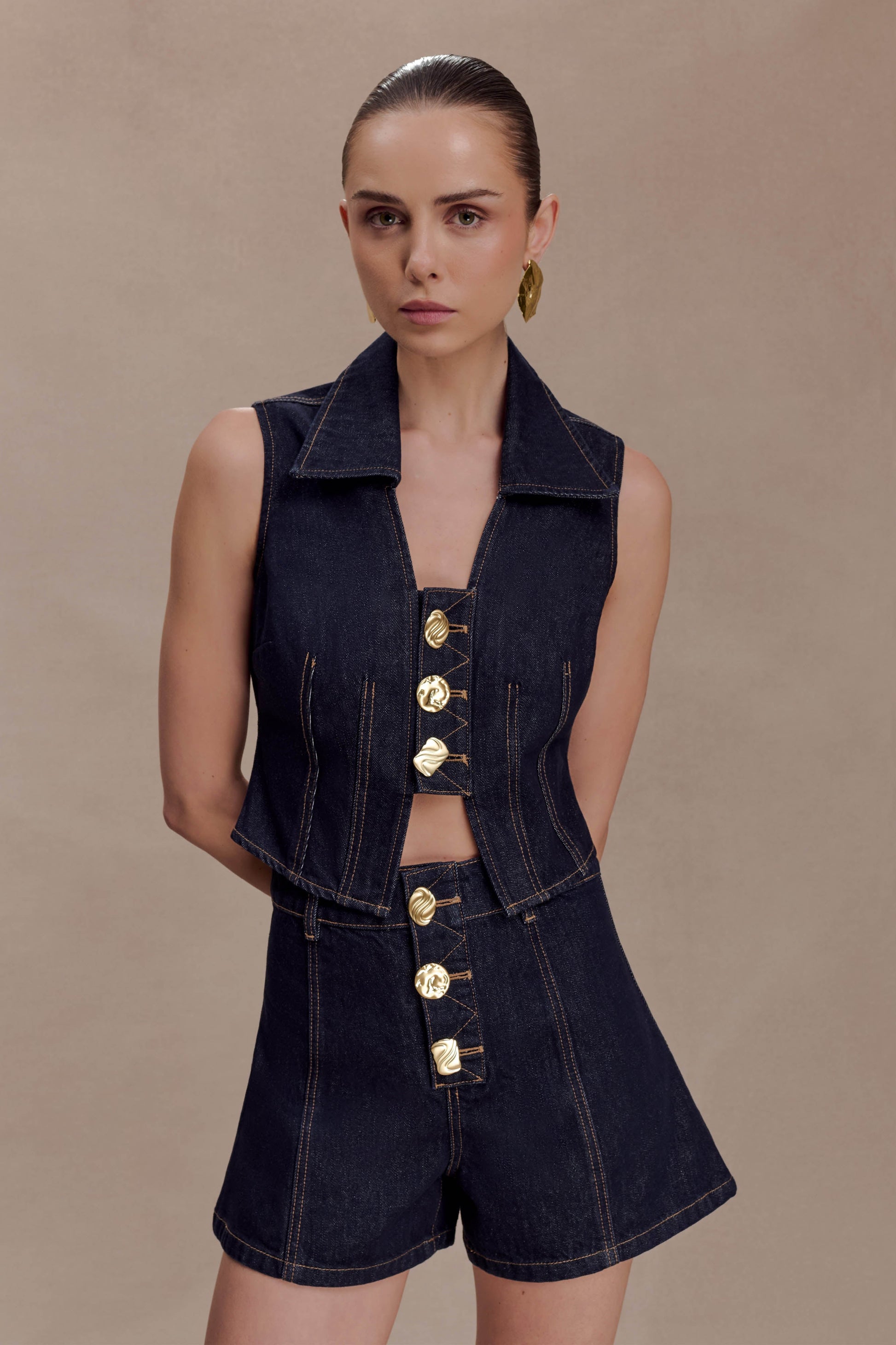 Shona Denim Vest With Decorative Buttons / Washed Indigo Blue | MESHKI