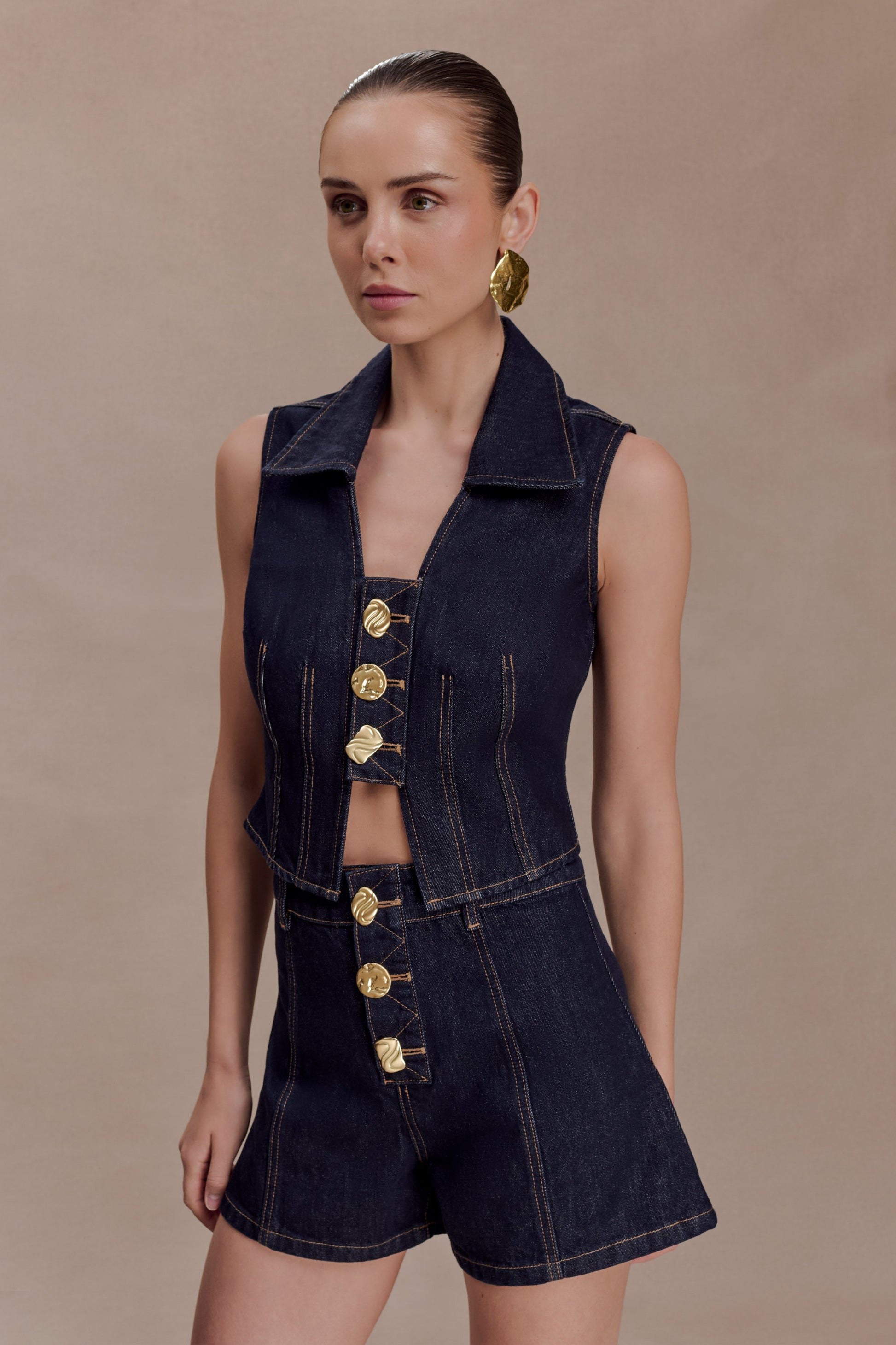 Shona Denim Vest With Decorative Buttons / Washed Indigo Blue | MESHKI