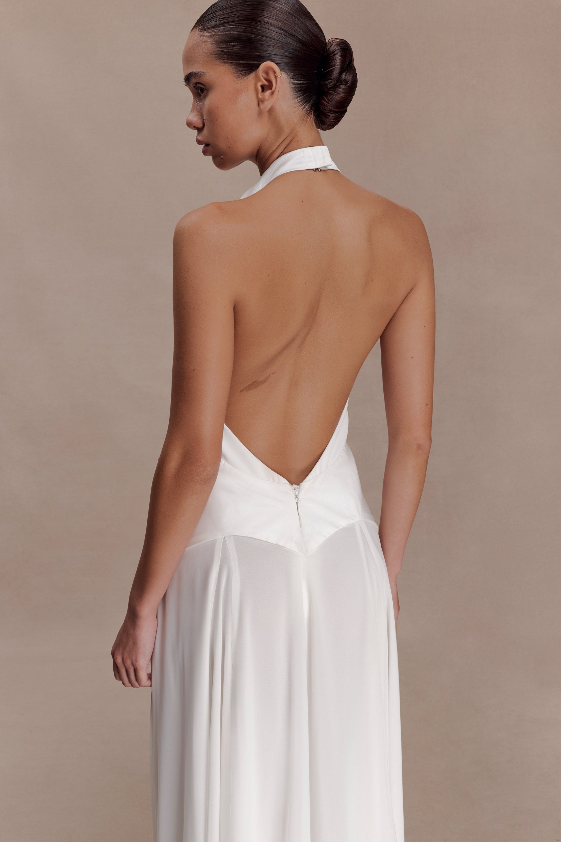 Susan Chiffon Halter Maxi Dress / Ivory | MESHKI