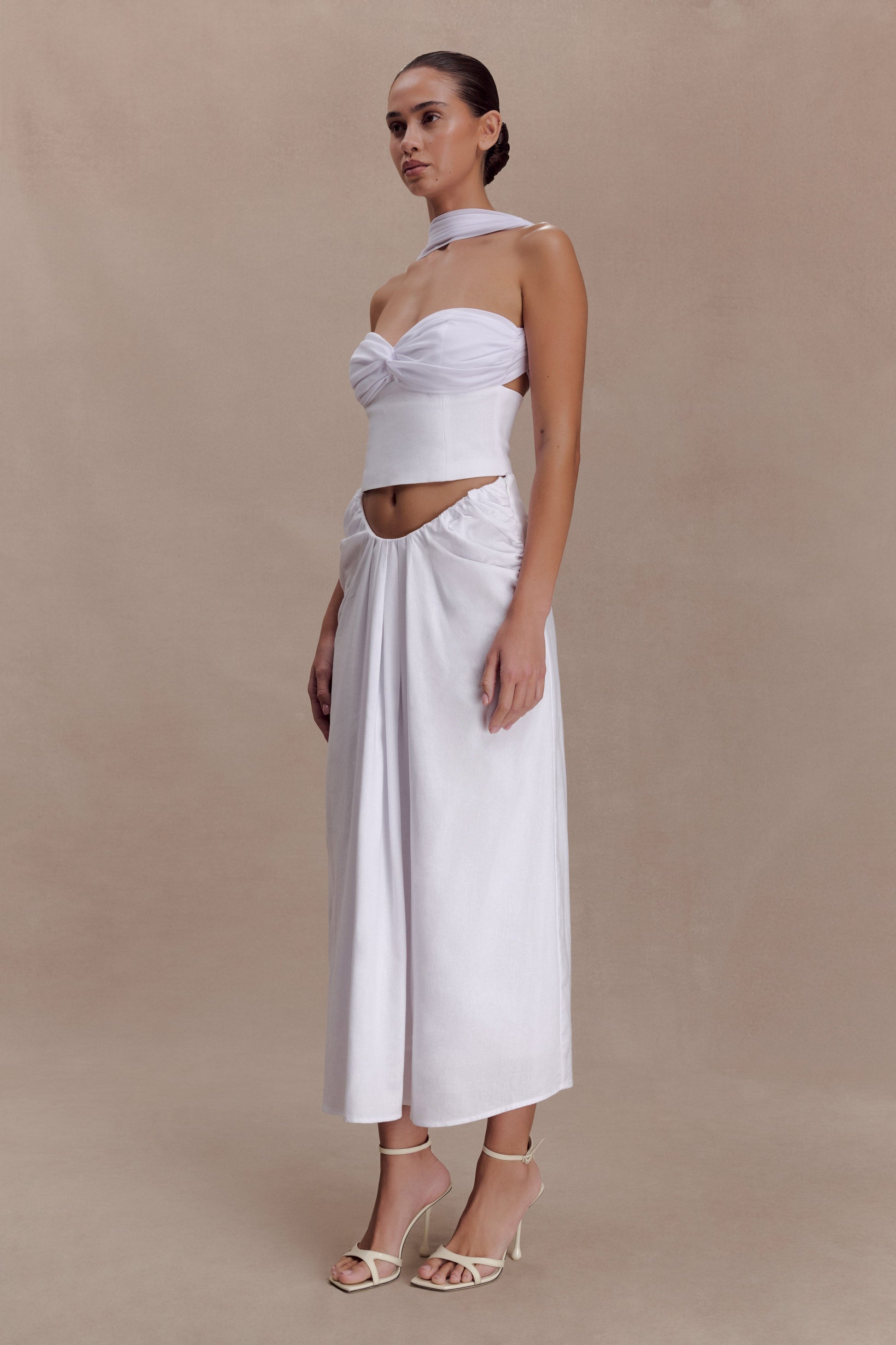 Talia Chiffon And Linen Halter Top - White | MESHKI US Talia Chiffon And Linen Halter Top - White | MESHKI US