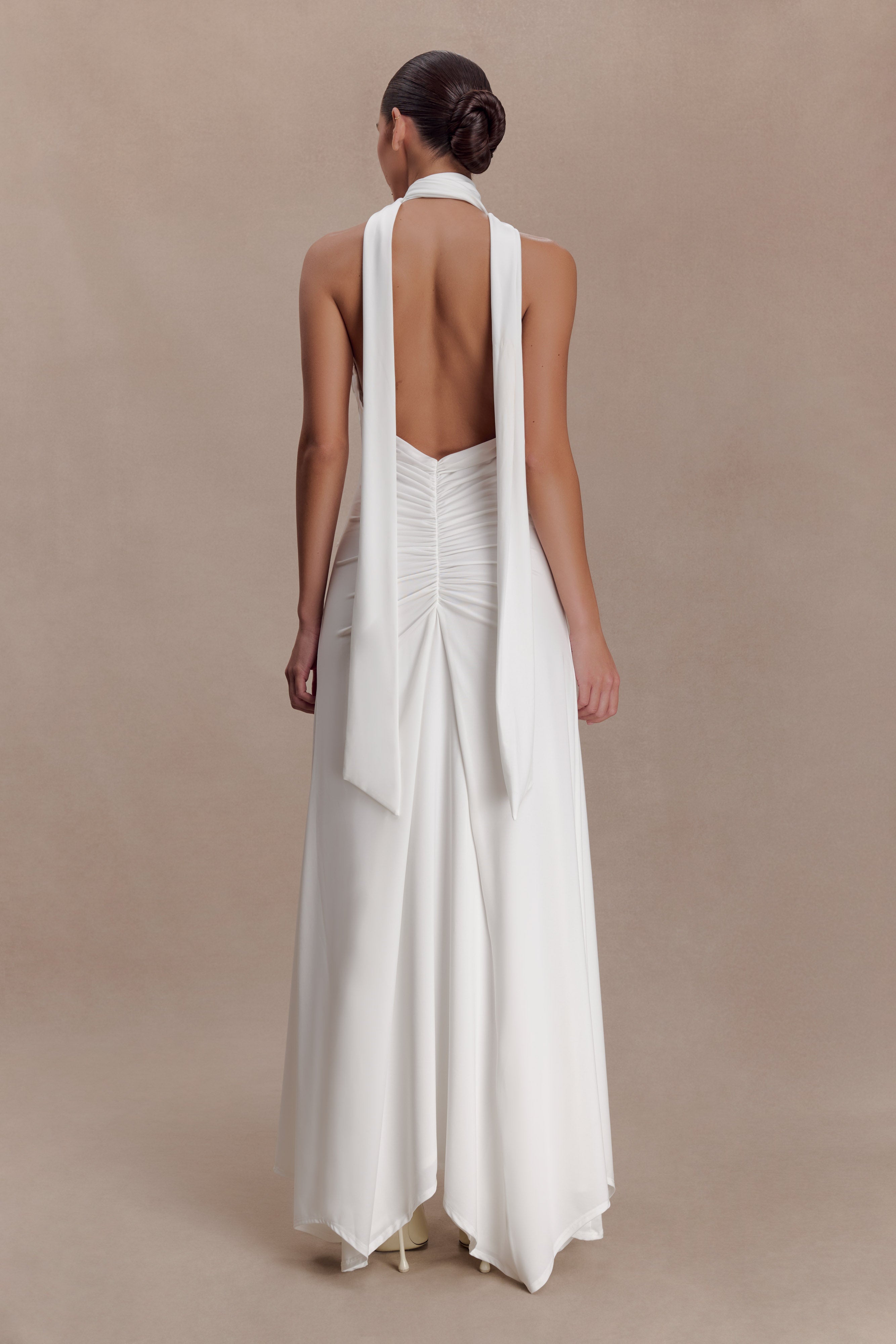 Juliet Slinky Maxi Dress With Scarf - White | MESHKI US