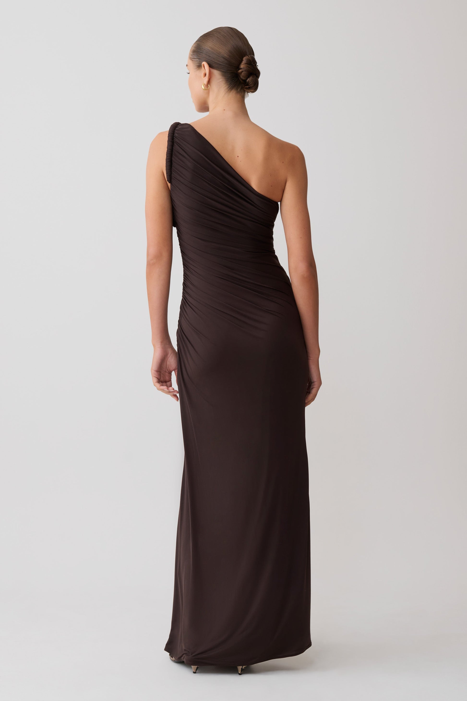 Ryn Twisted One Shoulder Maxi Dress / Dark Chocolate | MESHKI