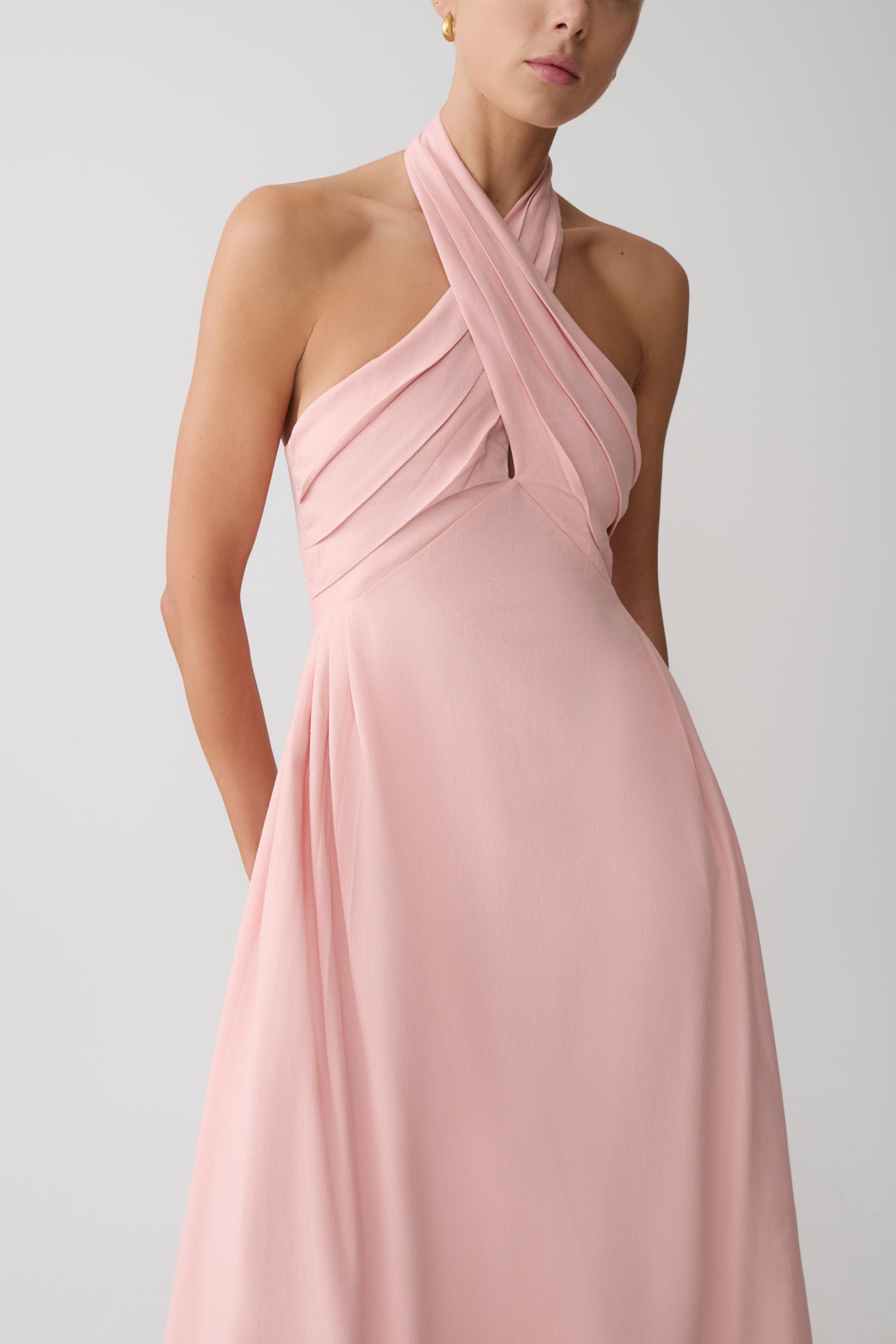 Rosie Linen Halter Midi Dress / Pink | MESHKI