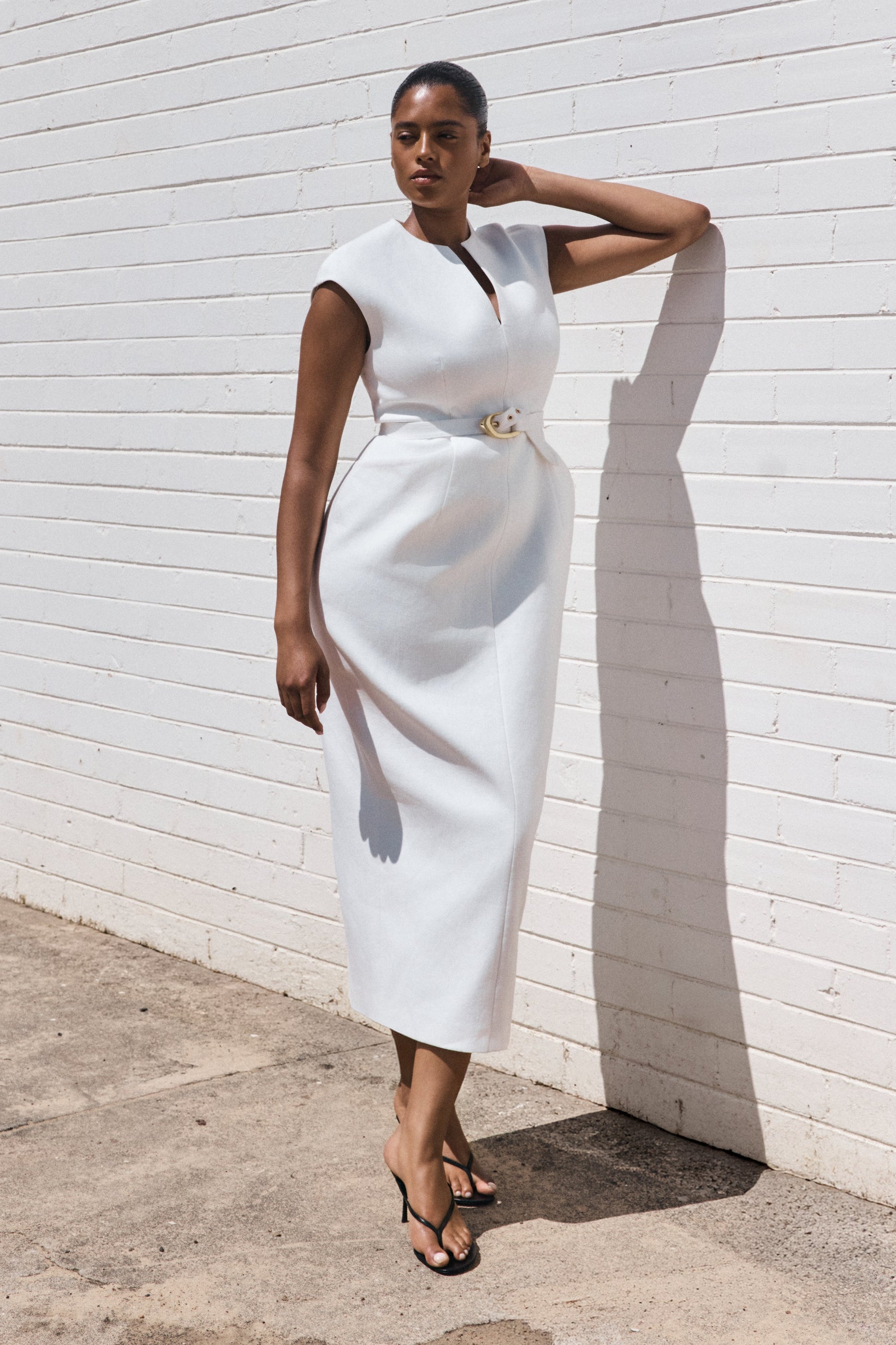 Livia V Neck Linen Maxi Dress / White | MESHKI