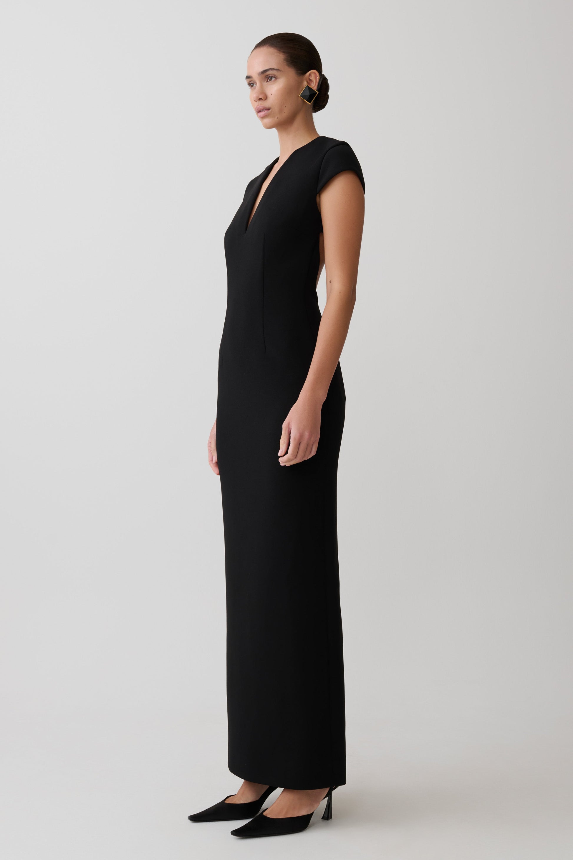 Briella V Neck Suiting Maxi Dress - Black | MESHKI US