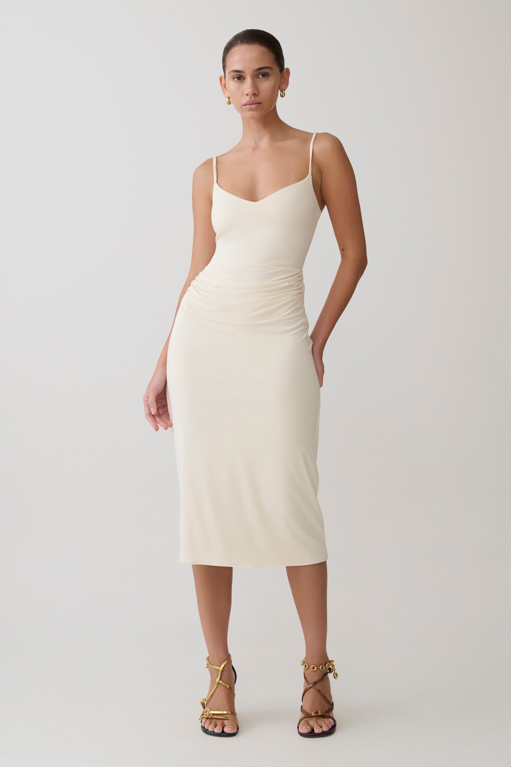 Vina Gathered Jersey Midi Dress / Ivory | MESHKI | L Vina Gathered Jersey Midi Dress / Ivory | MESHKI | L
