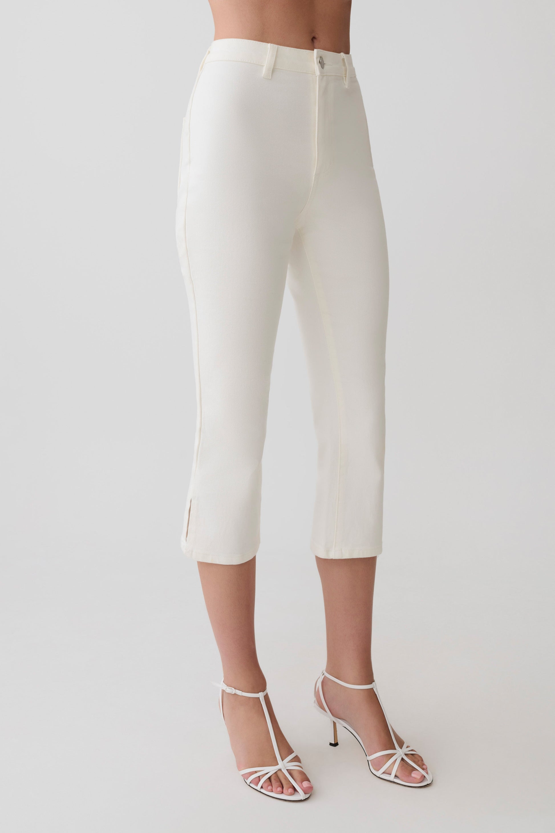Mary Denim Capris - White | MESHKI US Mary Denim Capris - White | MESHKI US