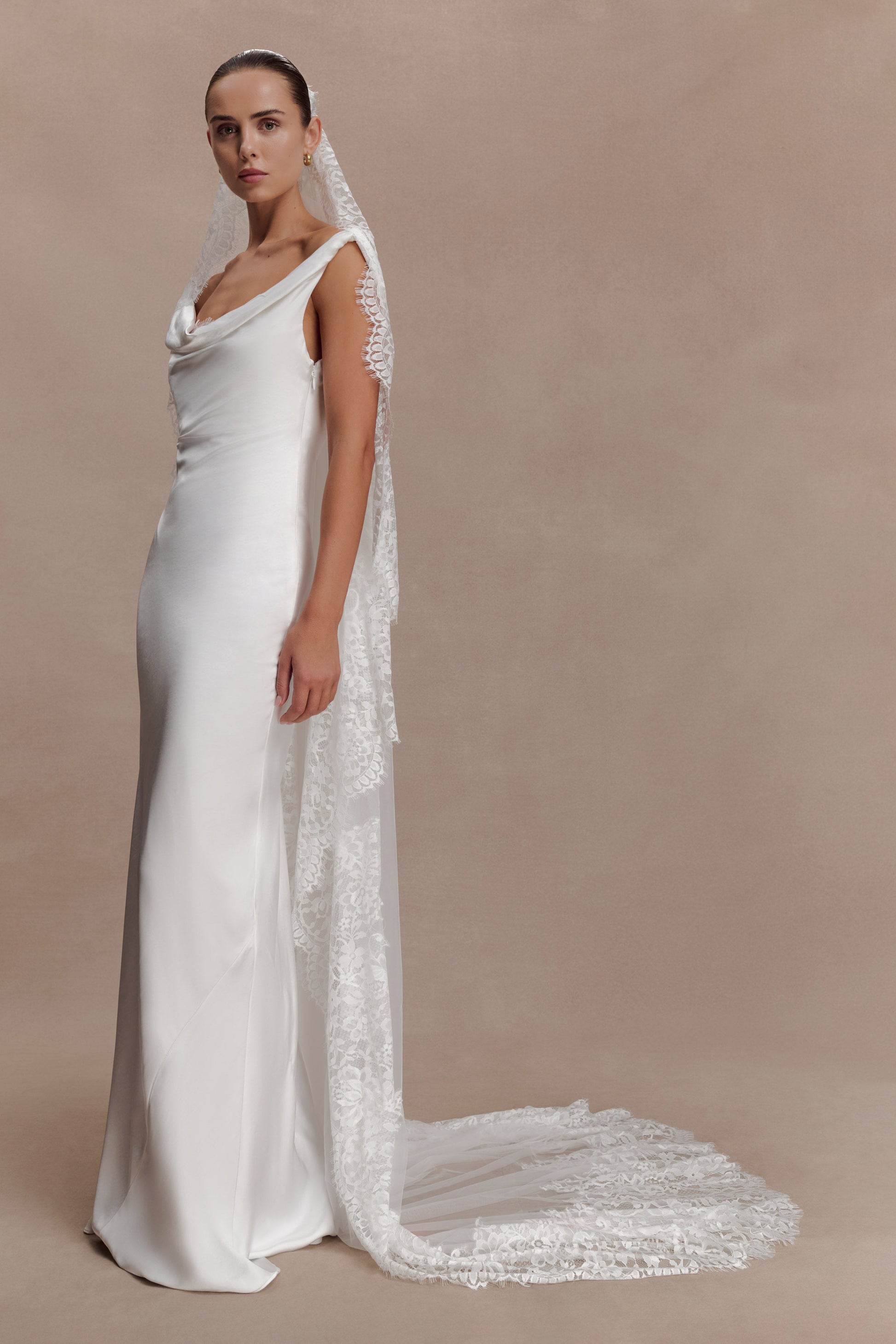 Cassia Lace Trim Veil - White | MESHKI US Cassia Lace Trim Veil - White | MESHKI US