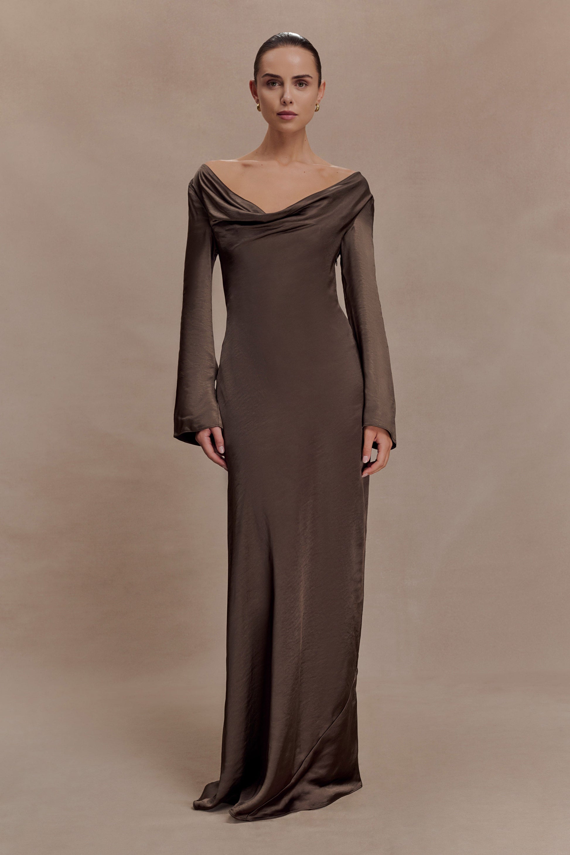 Eliza Long Sleeve Cowl Lace And Satin Maxi Dress / Mocha | MESHKI