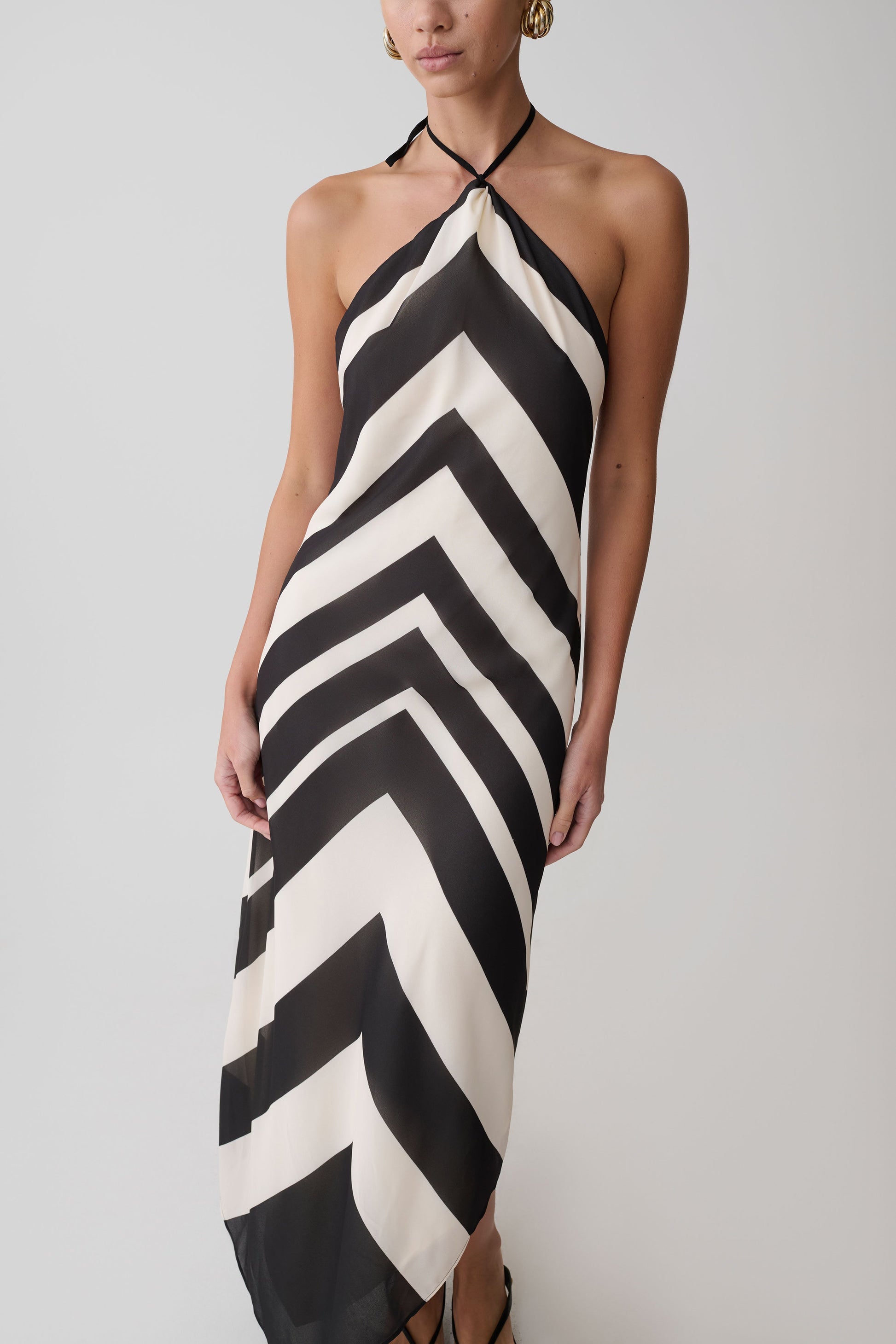 Hope Satin Halter Midi Dress / Black/White | MESHKI