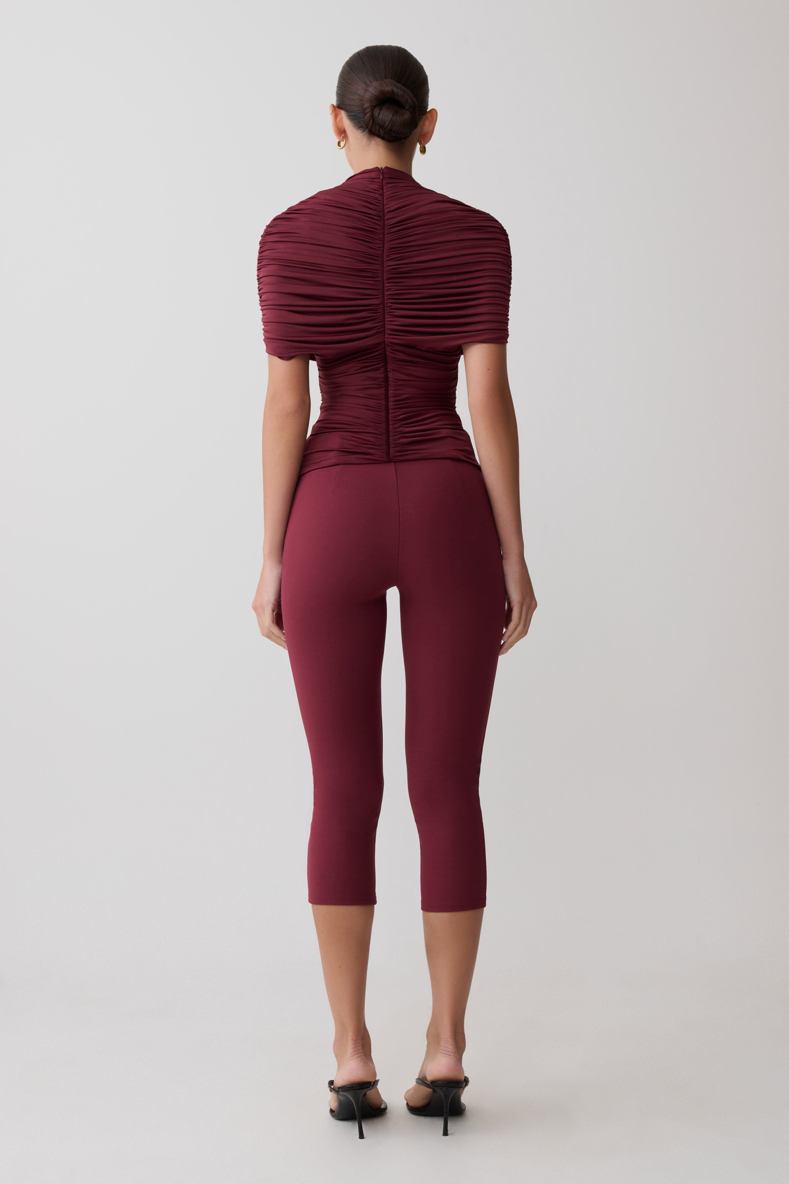Blanca Stretch Crepe Capri Pants - Mahogany | MESHKI US