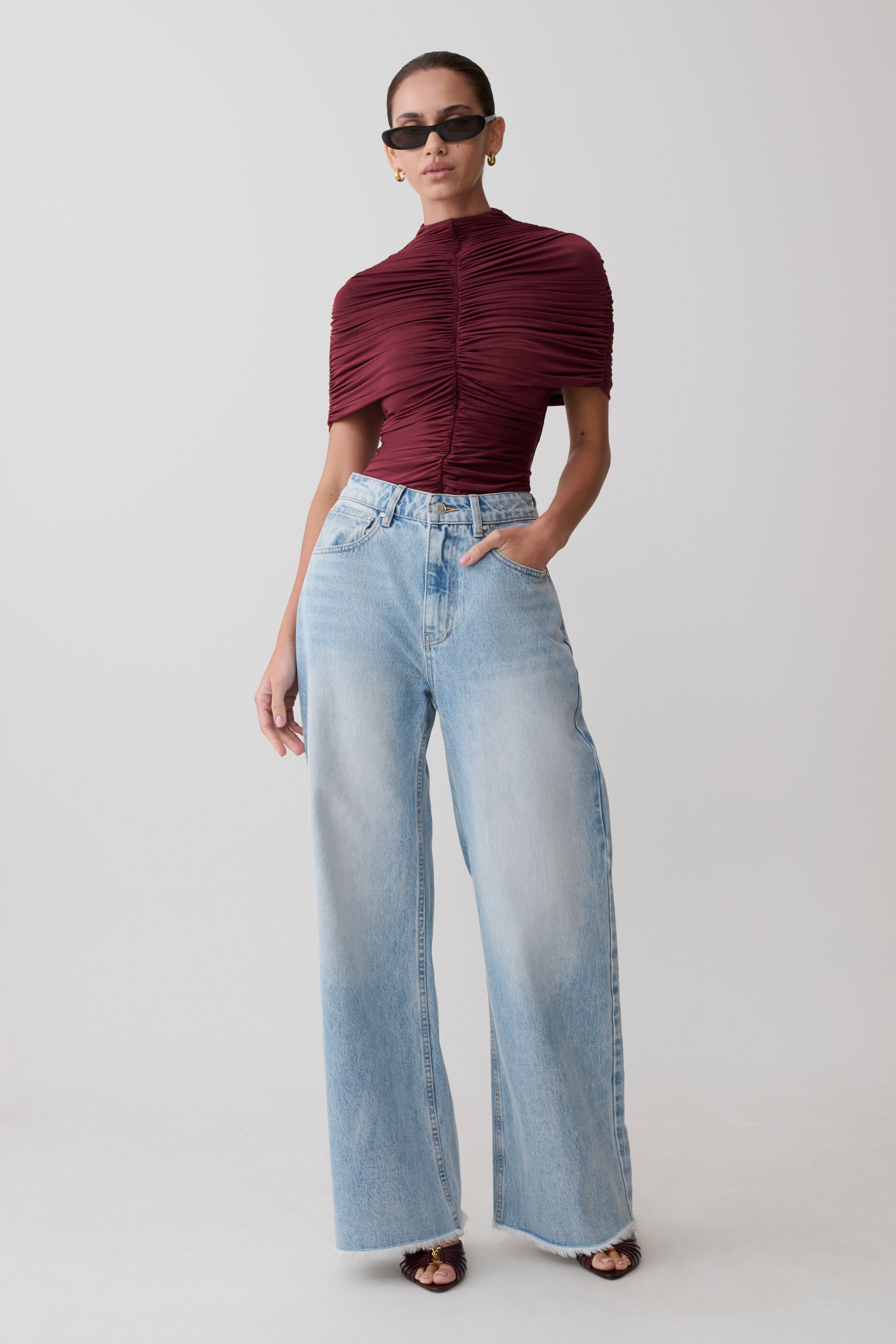 パンツ XS LASER FADE STANDARD STRAIGHT DENIM Sebastian Straight Leg Denim Jeans With Fray Hem - Washed Light