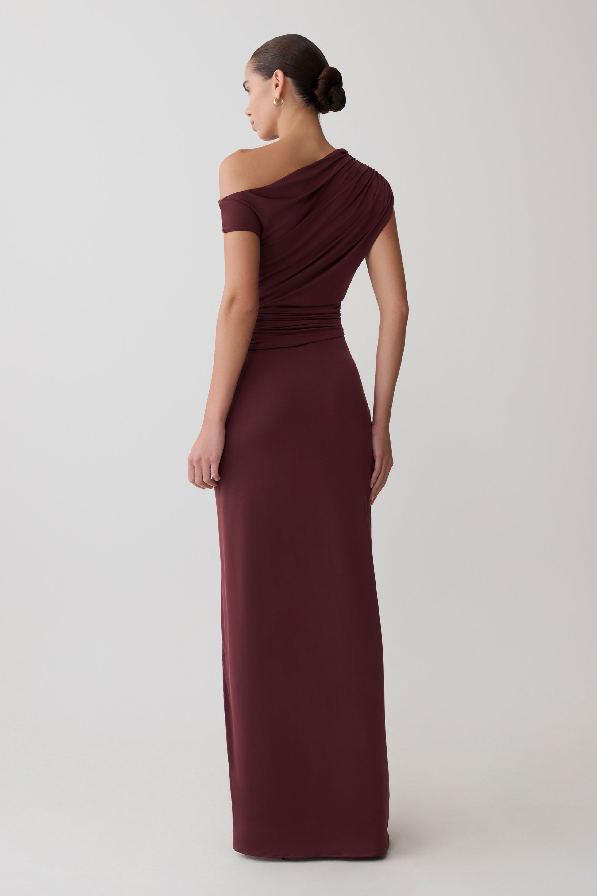 Alyn Off Shoulder Draped Maxi Dress / Dark Plum | MESHKI