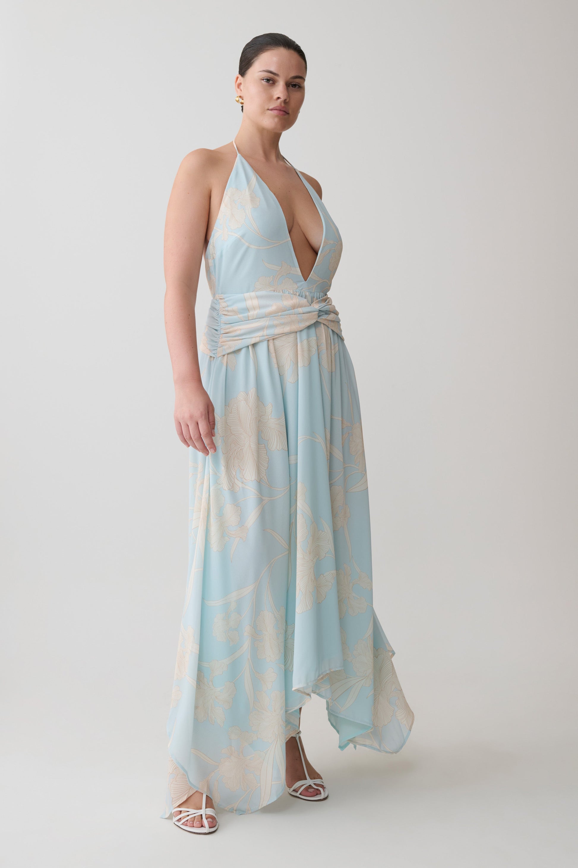 Cyra Plunge Chiffon Midi Dress / Blue Floral Print | MESHKI