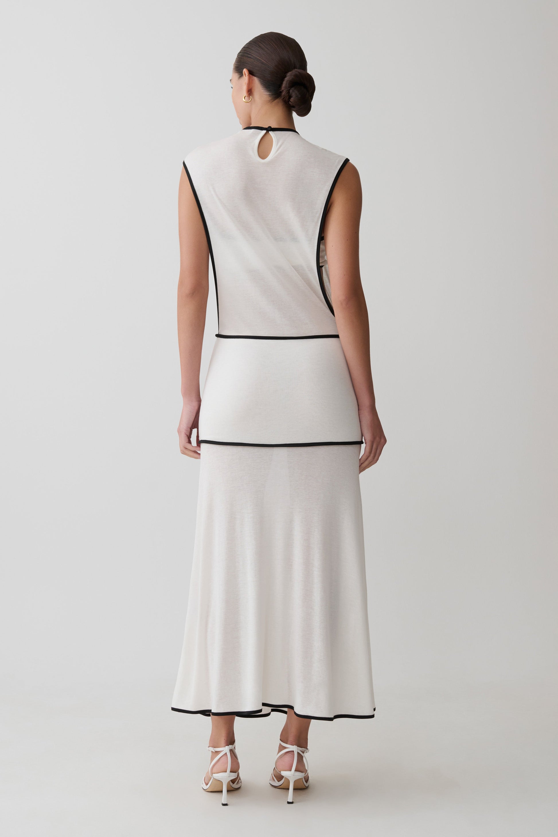 meshki black and white dress Hope Satin Halter Midi Dress / Black/White | MESHKI