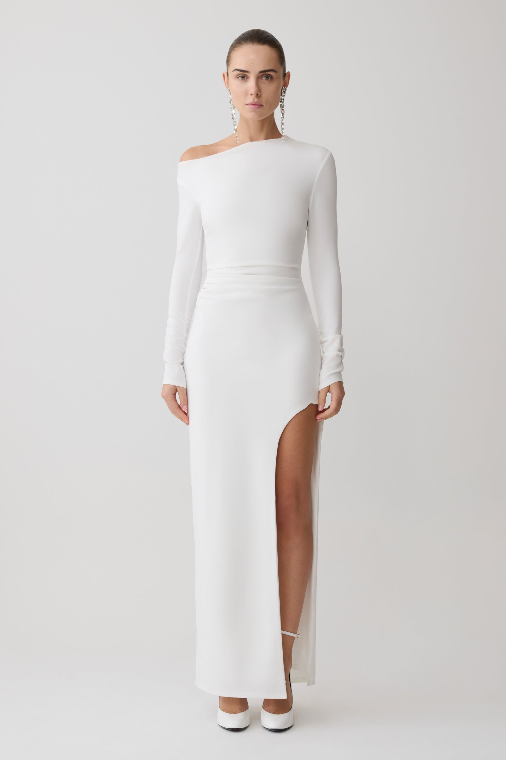Thalyn Crepe Maxi Dress With Split / White | MESHKI