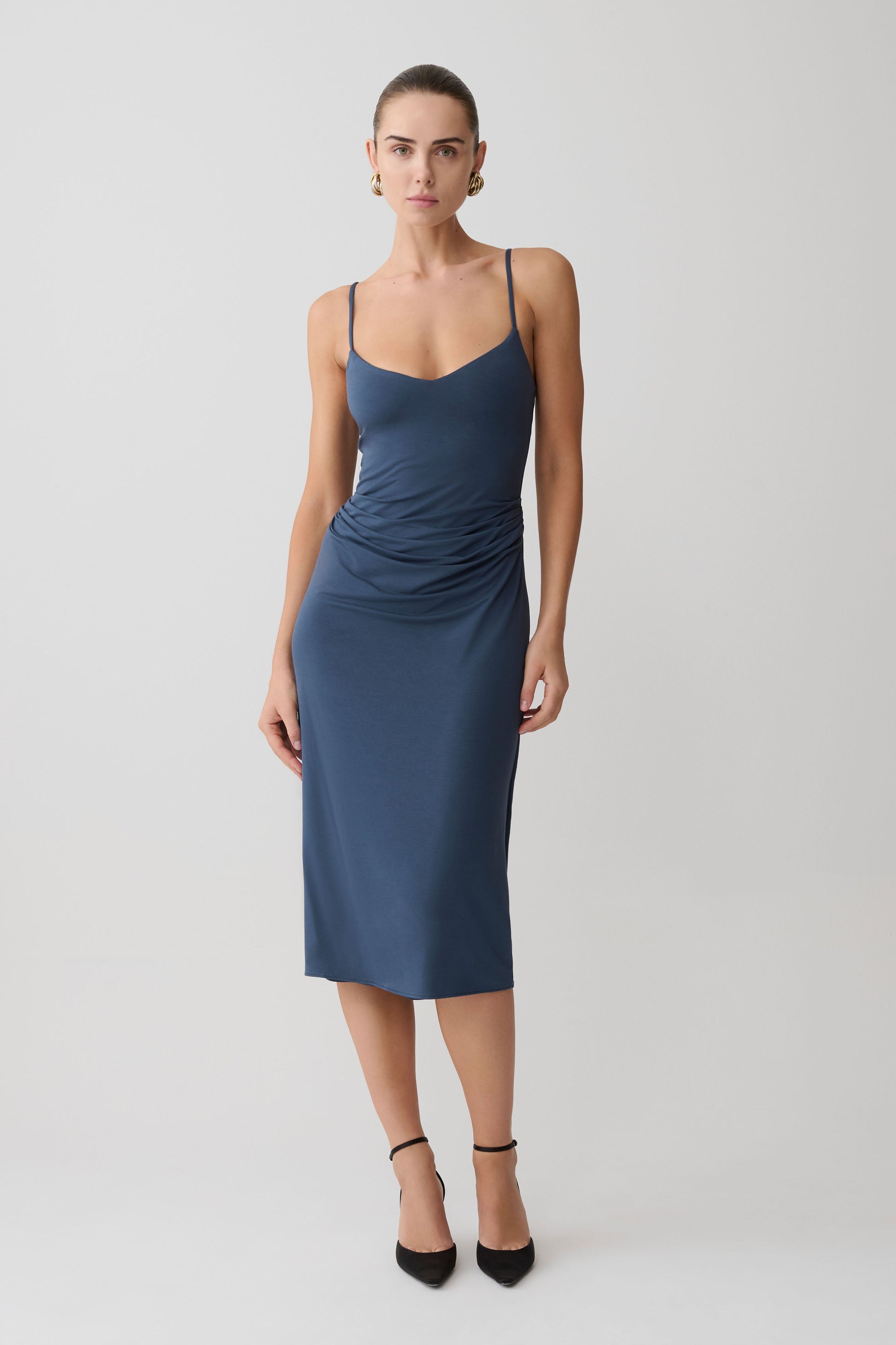 Vina Gathered Jersey Midi Dress / Ink Blue | MESHKI