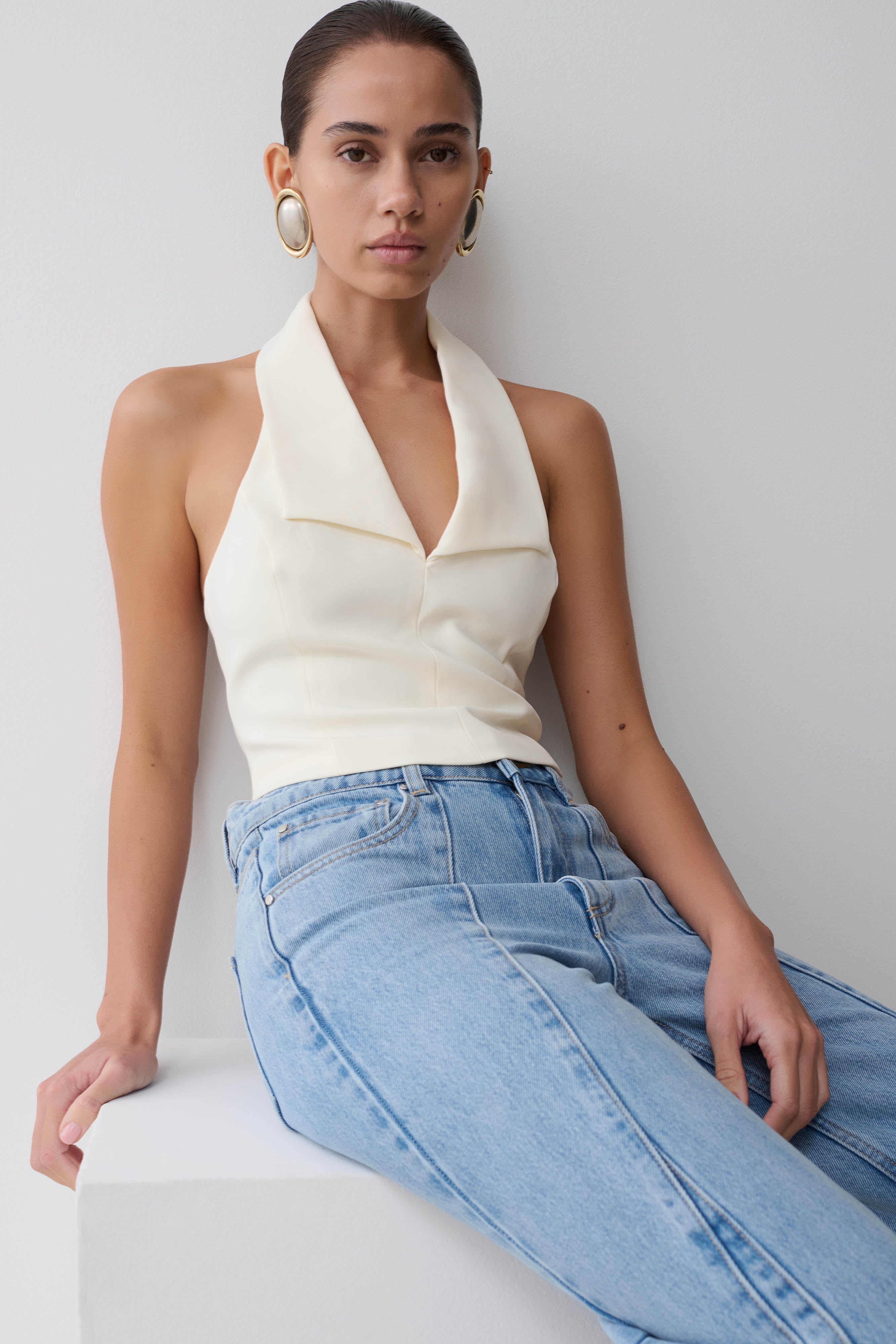 Calla Collared Sleeveless Halter Top - Ivory | MESHKI US