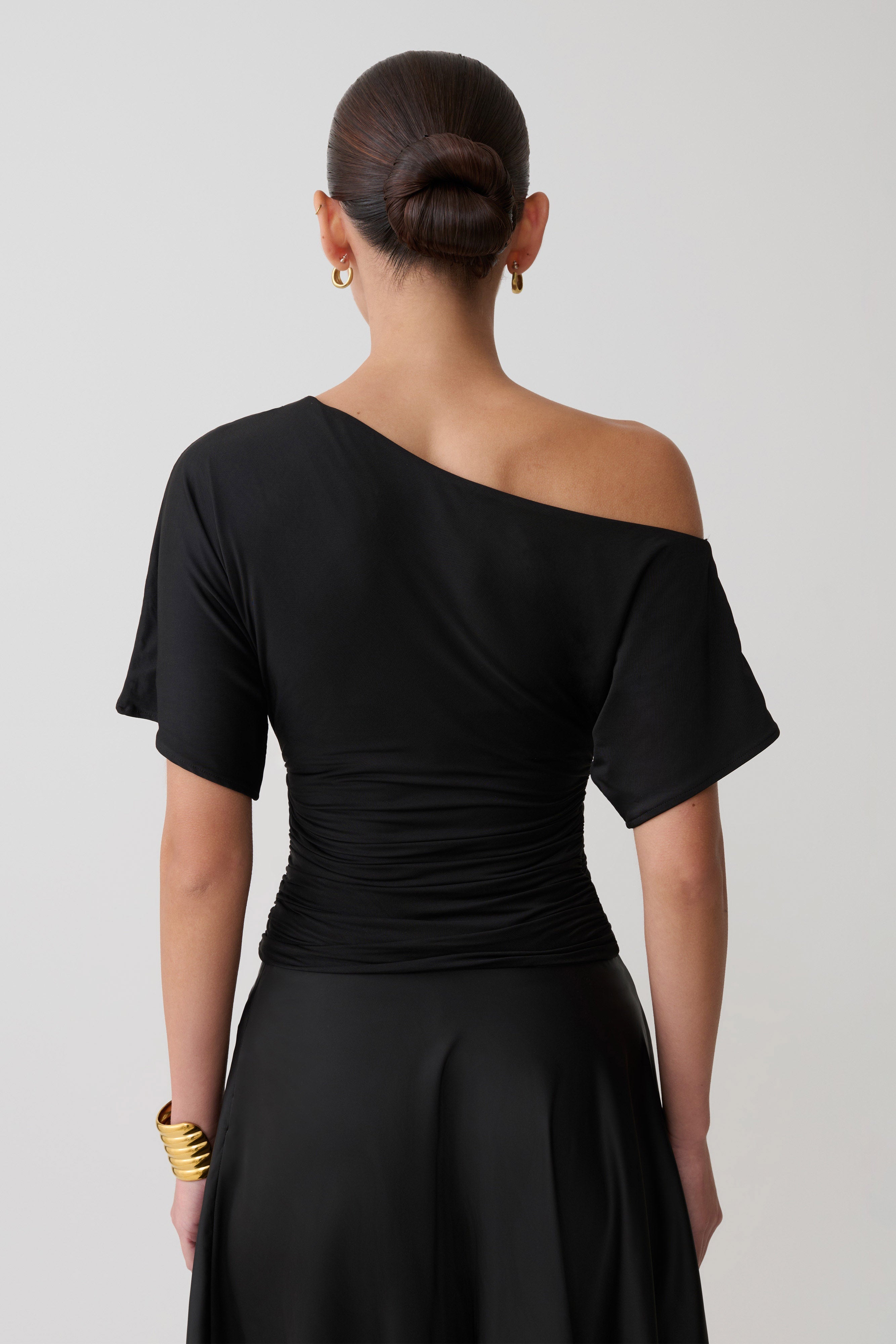 Luu Off Shoulder Slinky Top - Black | MESHKI US