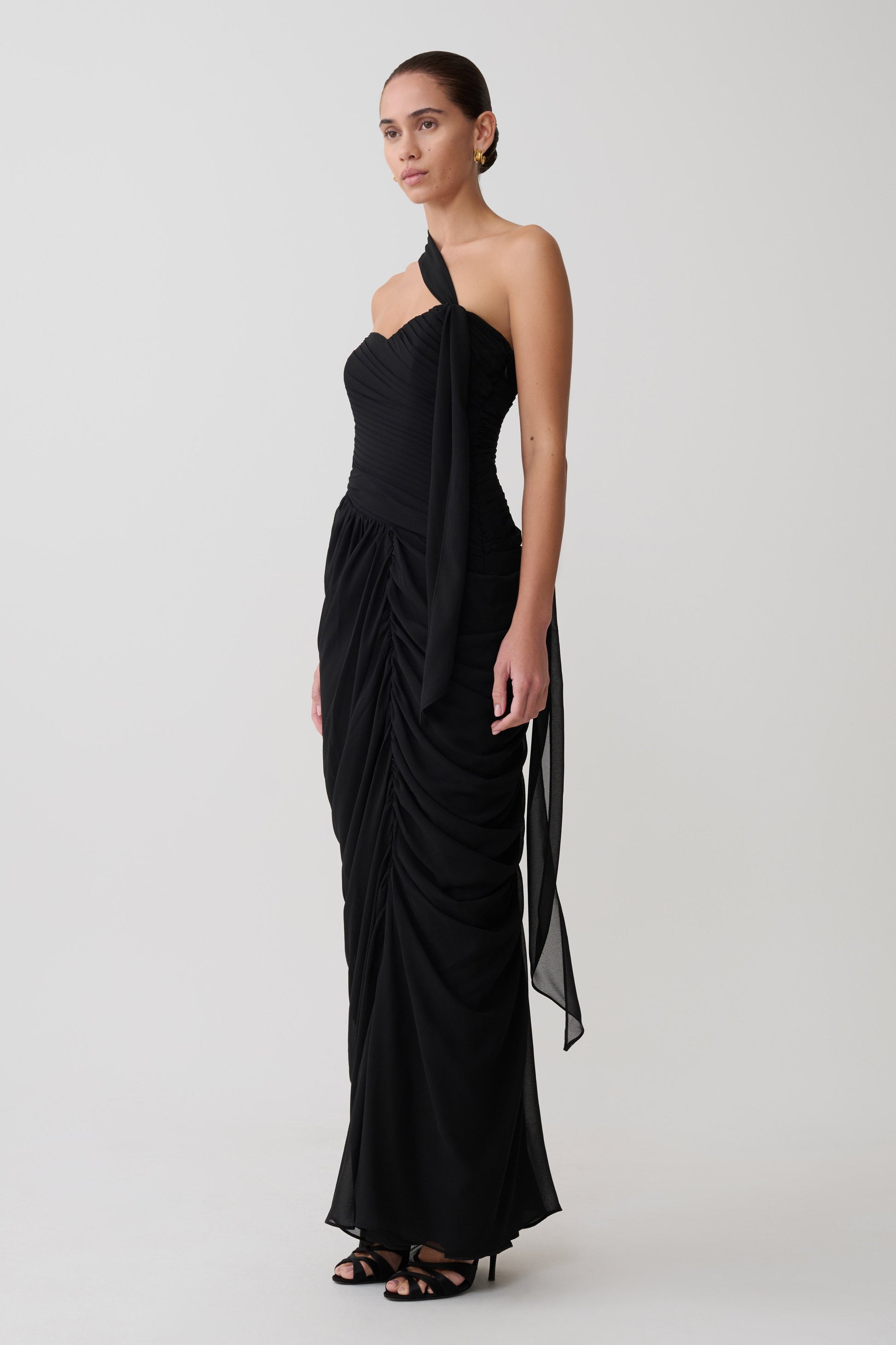 Micaela Chiffon Gathered Maxi Dress / Black | MESHKI