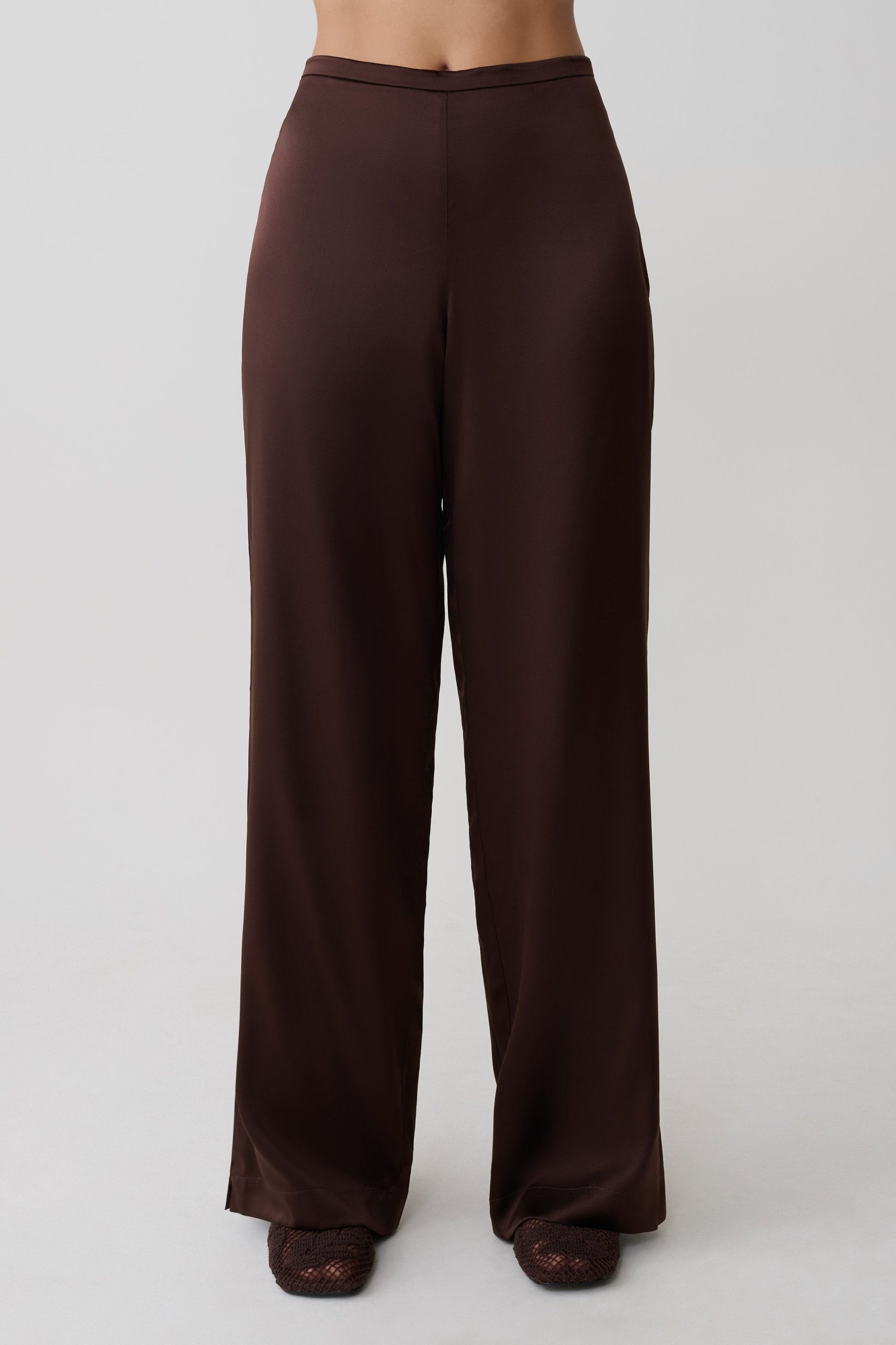 Kayla Silk Blend Straight Leg Pants / Dark Chocolate | MESHKI