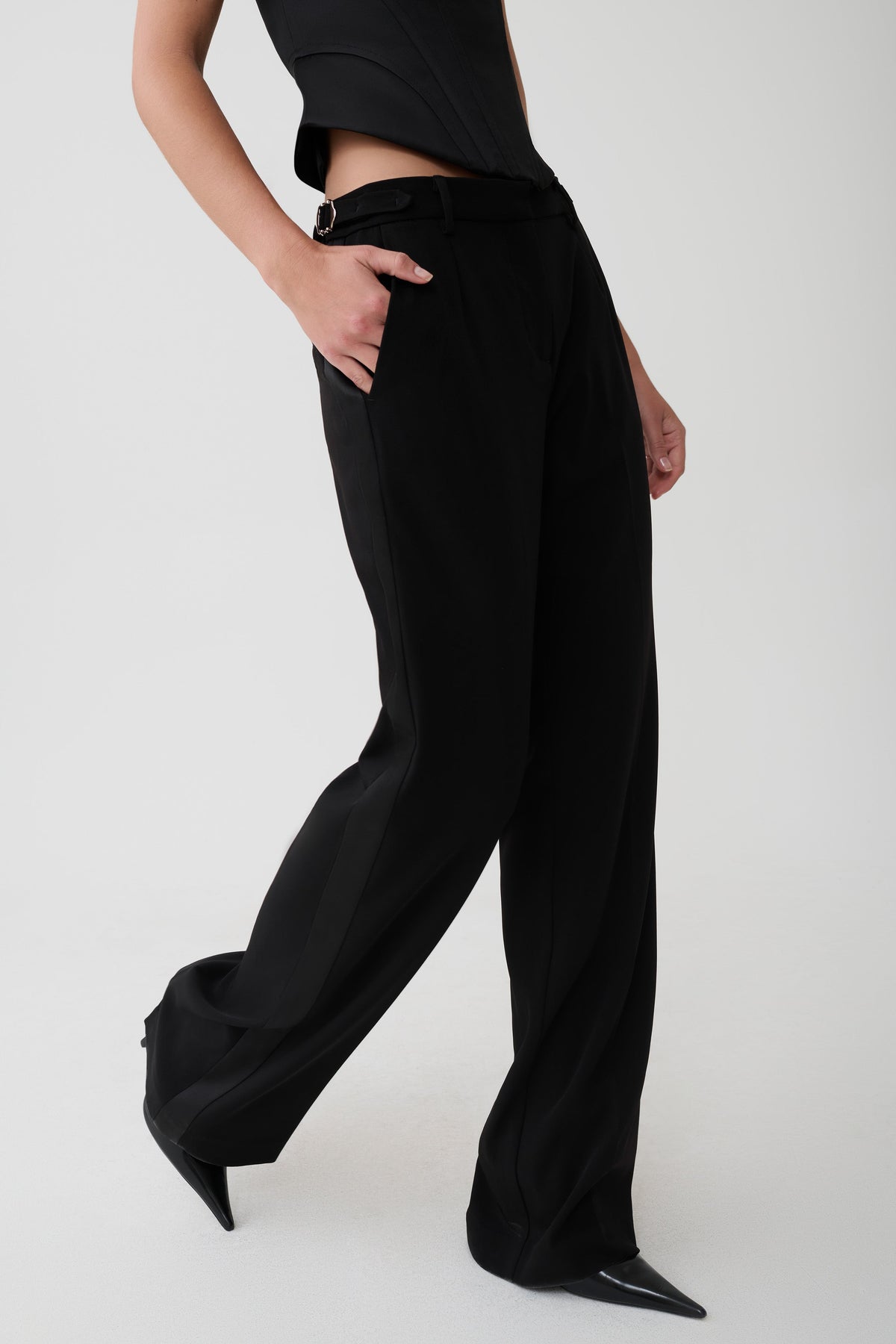 Theodora Straight Leg Pants - Black