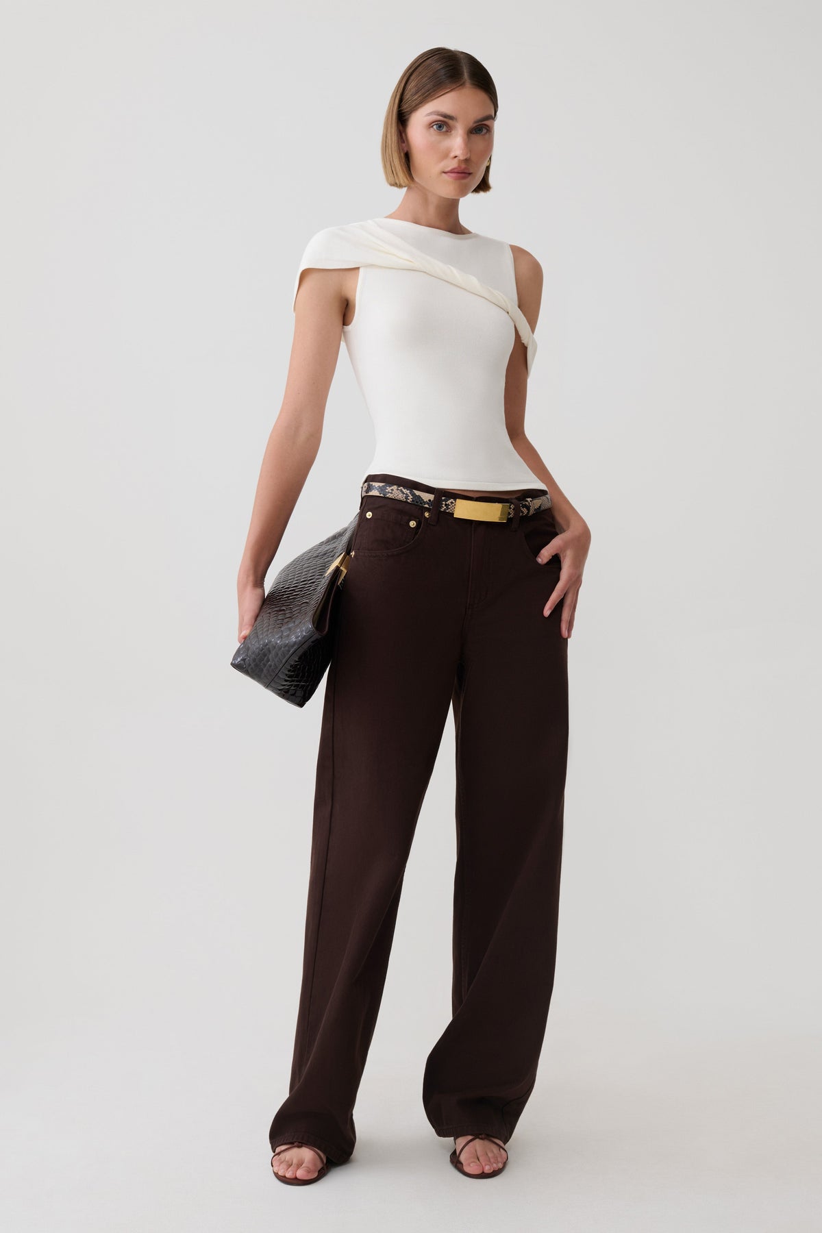 Deon Twist Detail Knit Top - White